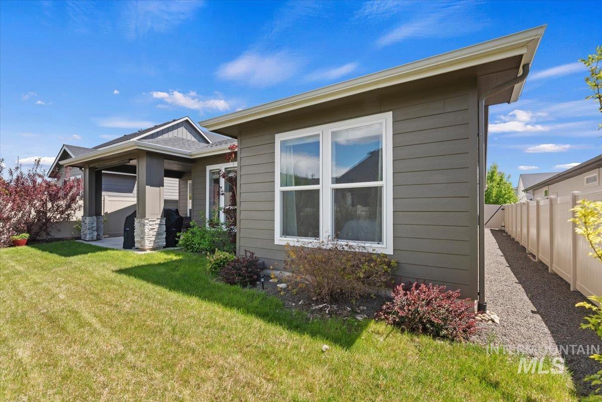 11378 W Helenium Dr, Star, Idaho 83669-6801, 3 Bedrooms, 2 Bathrooms, Residential For Sale, Price $559,900, 98986780