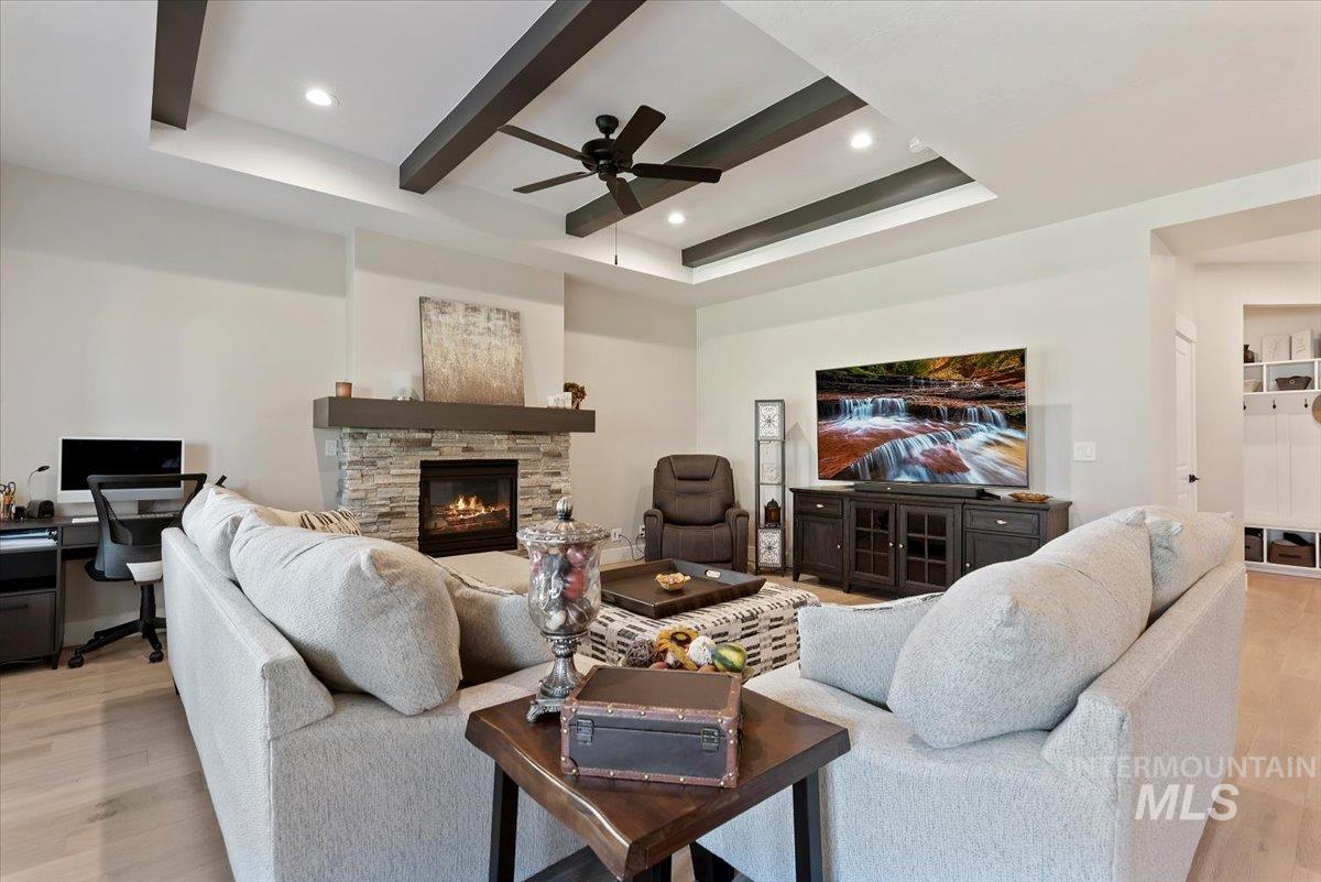 11378 W Helenium Dr, Star, Idaho 83669-6801, 3 Bedrooms, 2 Bathrooms, Residential For Sale, Price $559,900, 98986780