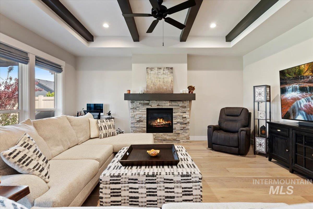 11378 W Helenium Dr, Star, Idaho 83669-6801, 3 Bedrooms, 2 Bathrooms, Residential For Sale, Price $559,900, 98986780