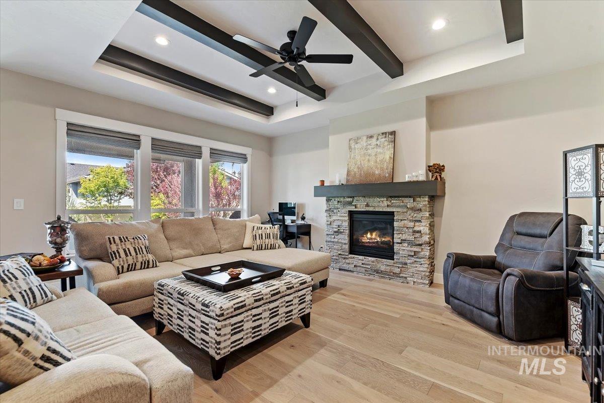 11378 W Helenium Dr, Star, Idaho 83669-6801, 3 Bedrooms, 2 Bathrooms, Residential For Sale, Price $559,900, 98986780