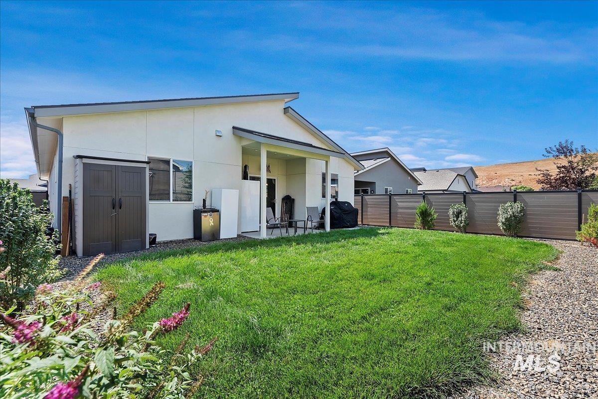 5614 Song Sparrow St, Boise, Idaho 83714, 3 Bedrooms, 2 Bathrooms, Residential For Sale, Price $455,000,MLS 98986785