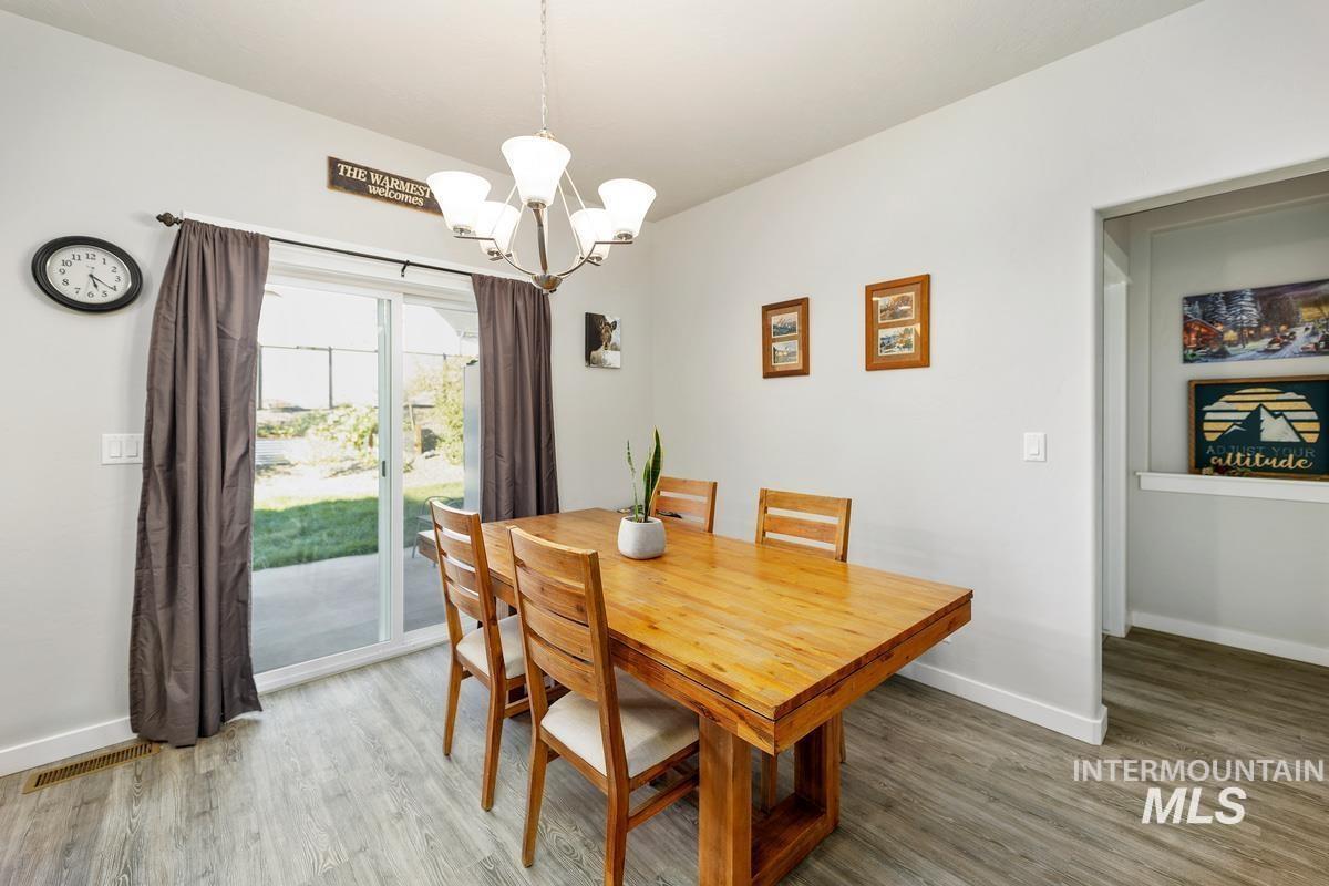 5614 Song Sparrow St, Boise, Idaho 83714, 3 Bedrooms, 2 Bathrooms, Residential For Sale, Price $455,000,MLS 98986785
