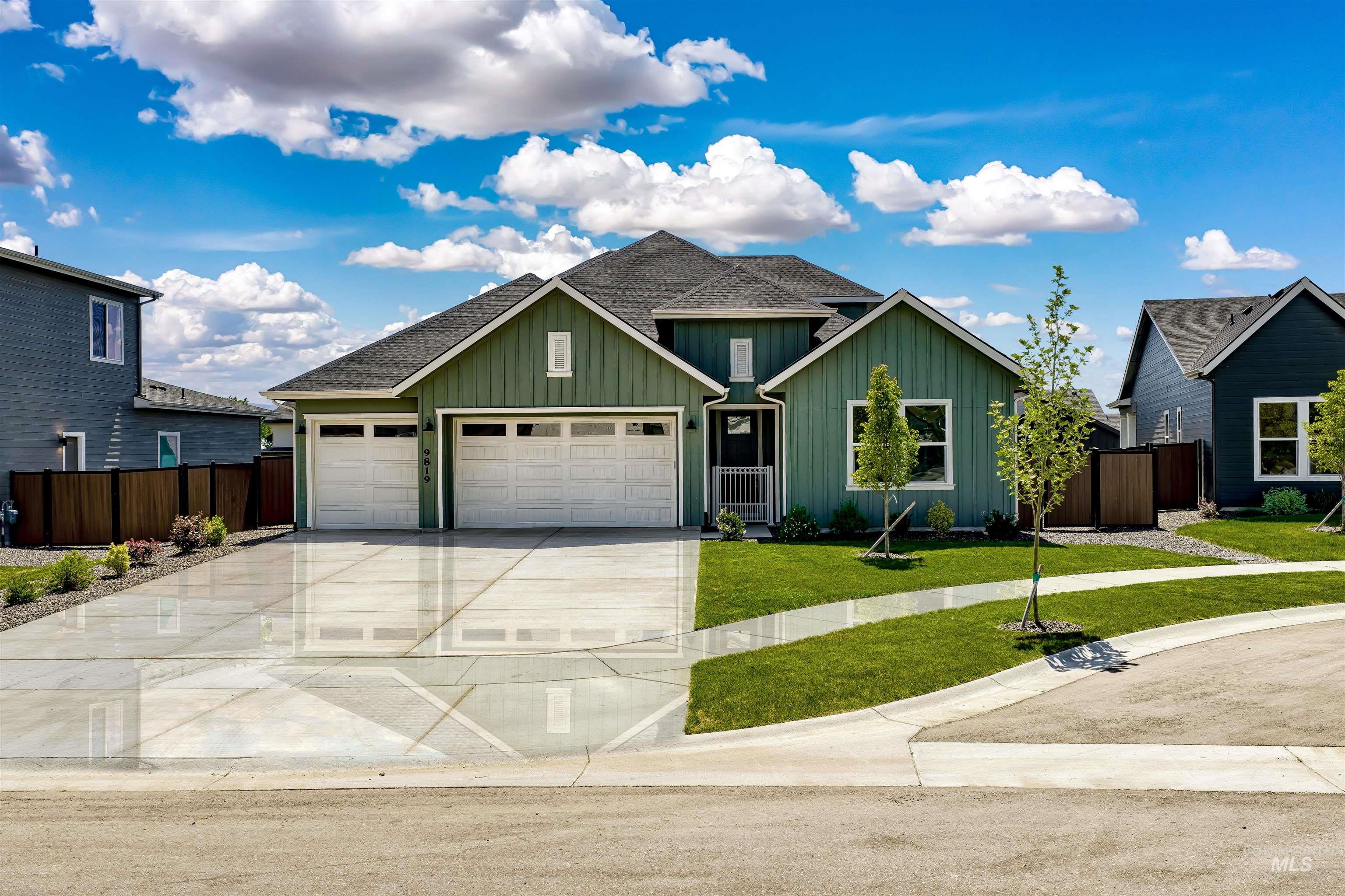 9819 W Novato St, Star, Idaho 83669, 4 Bedrooms, 3.5 Bathrooms, Residential For Sale, Price $789,900, 98986787