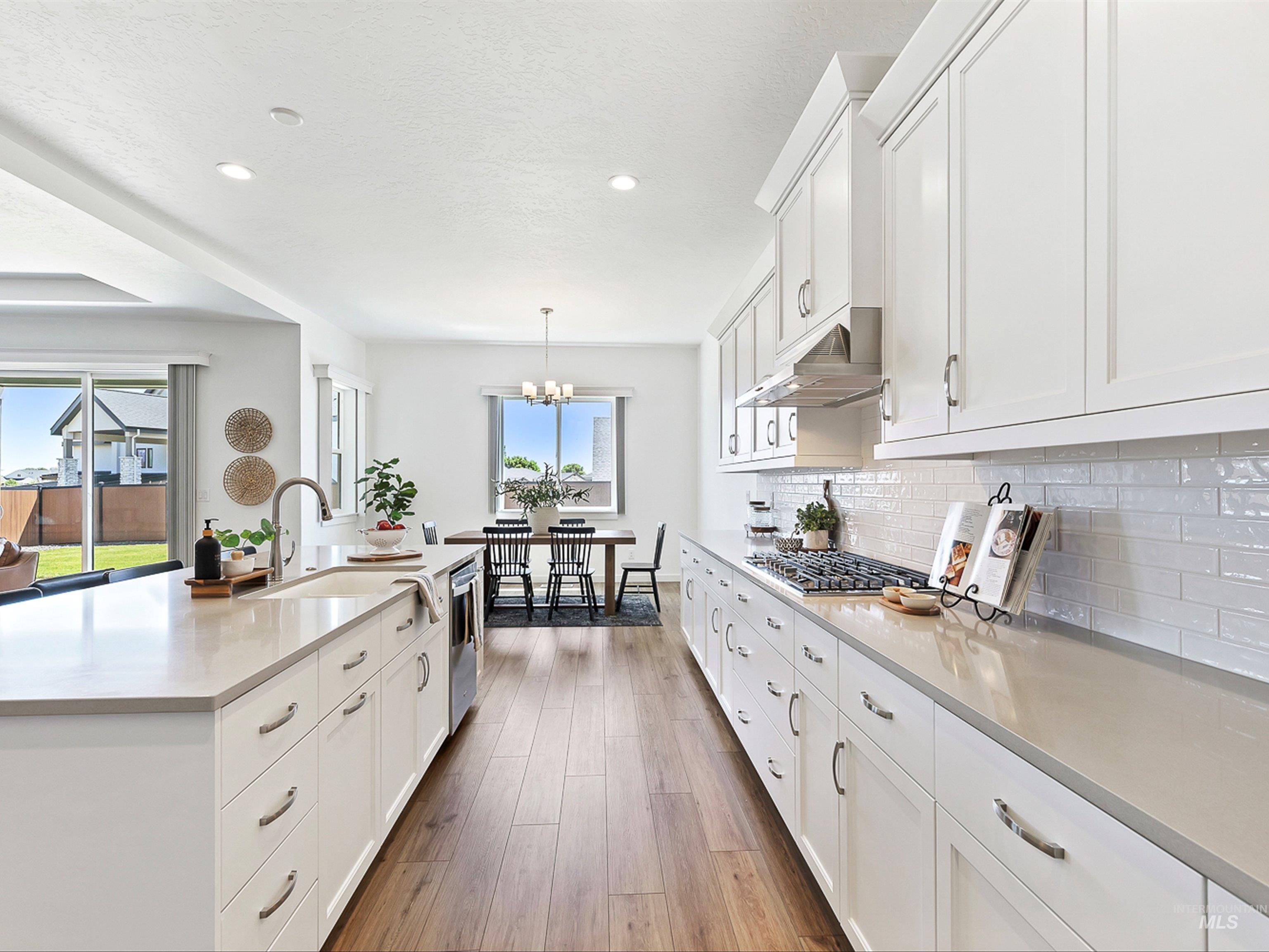 9819 W Novato St, Star, Idaho 83669, 4 Bedrooms, 3.5 Bathrooms, Residential For Sale, Price $789,900, 98986787