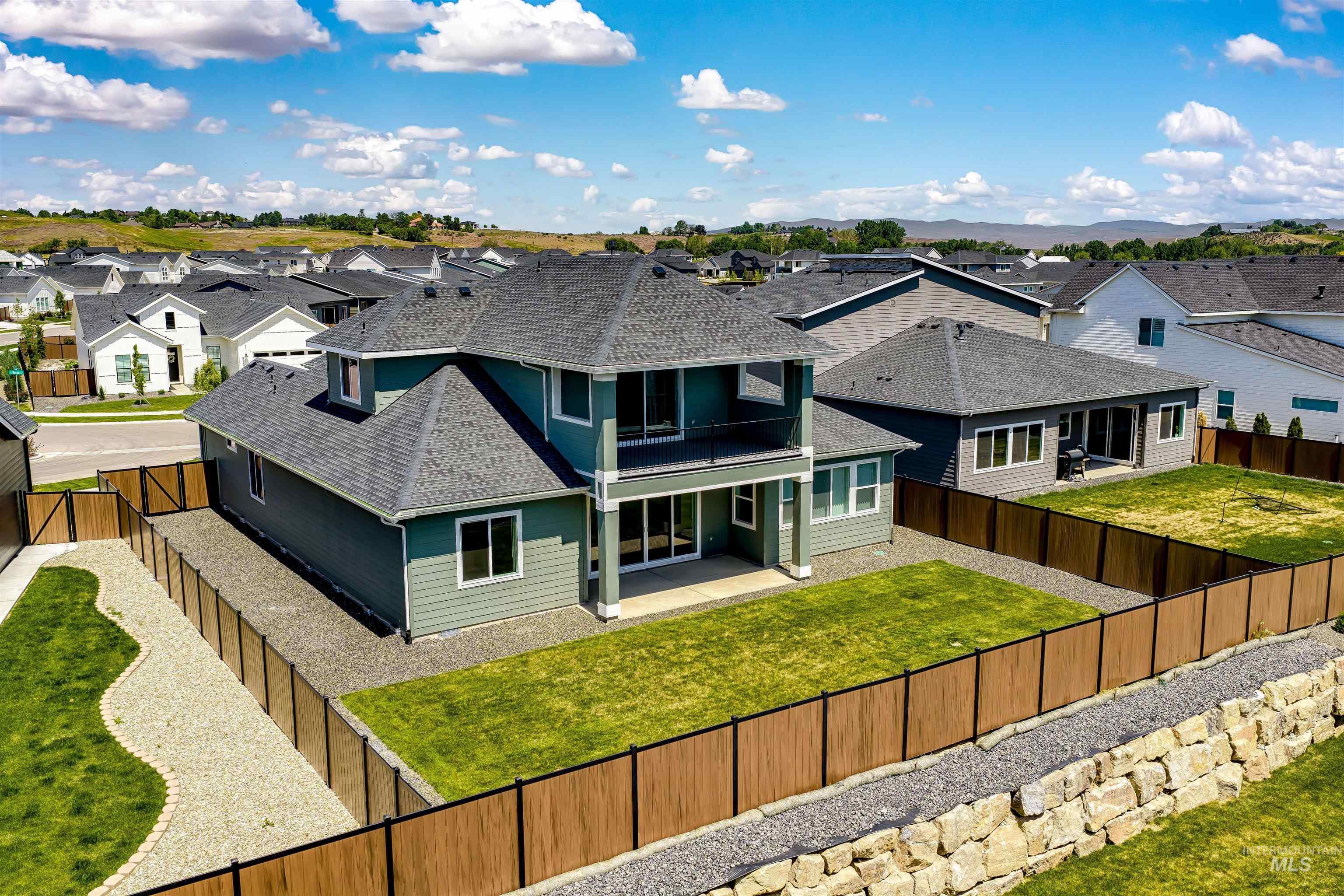 9819 W Novato St, Star, Idaho 83669, 4 Bedrooms, 3.5 Bathrooms, Residential For Sale, Price $789,900, 98986787