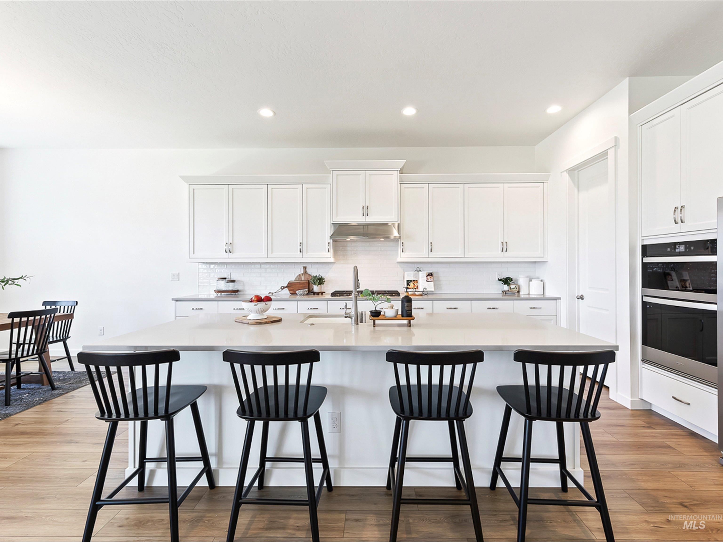 9819 W Novato St, Star, Idaho 83669, 4 Bedrooms, 3.5 Bathrooms, Residential For Sale, Price $789,900, 98986787