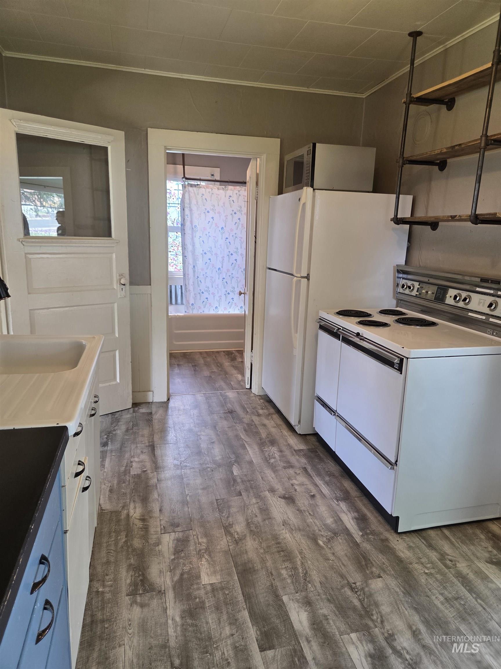 854 Columbia St, Pomeroy, Washington 99347, 2 Bedrooms, 1 Bathroom, Residential For Sale, Price $175,000, 98986790
