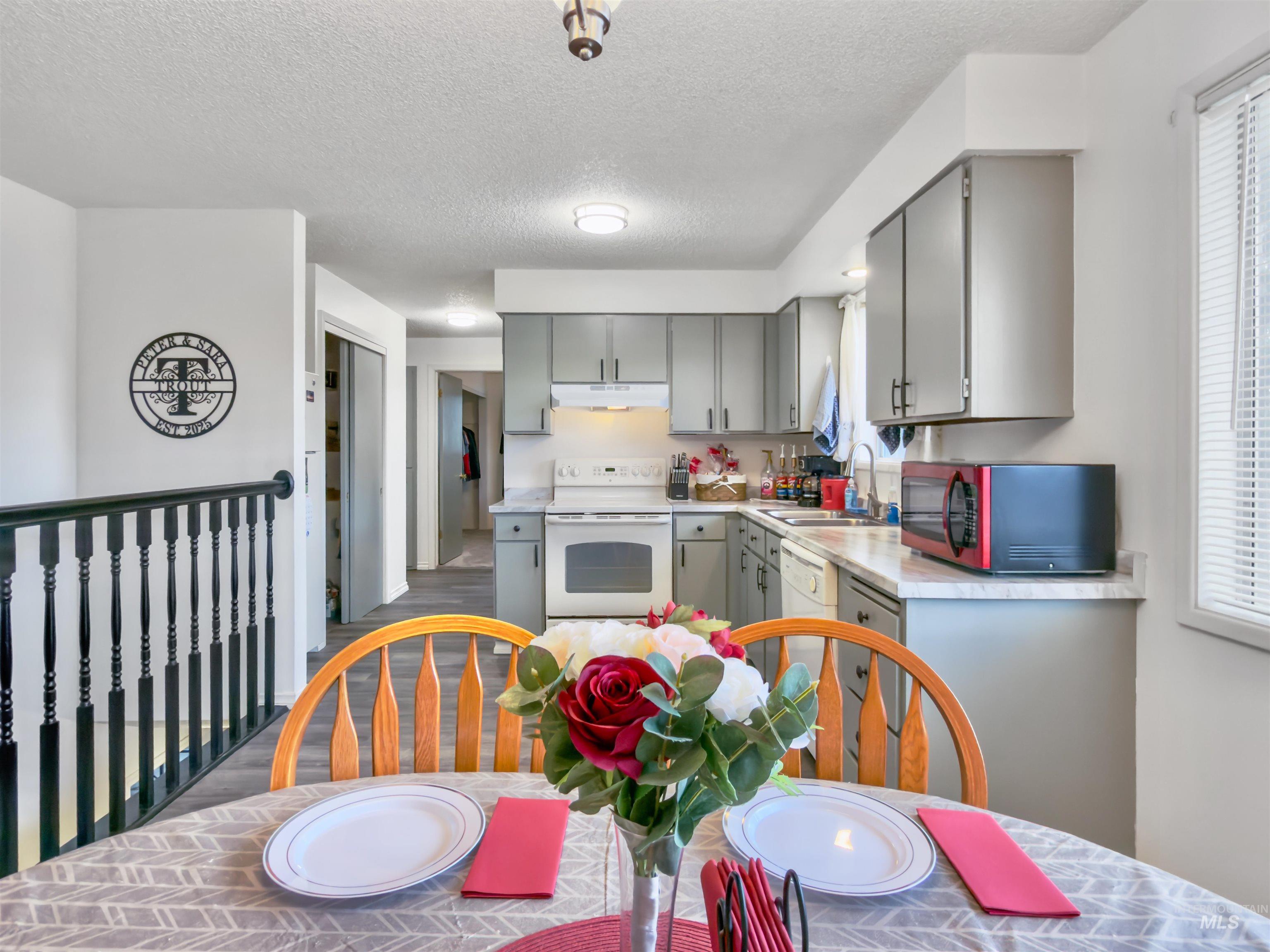 2466 19th St, Clarkston, Washington 99403, 4 Bedrooms, 1 Bathroom, Residential For Sale, Price $345,000,MLS 98986792