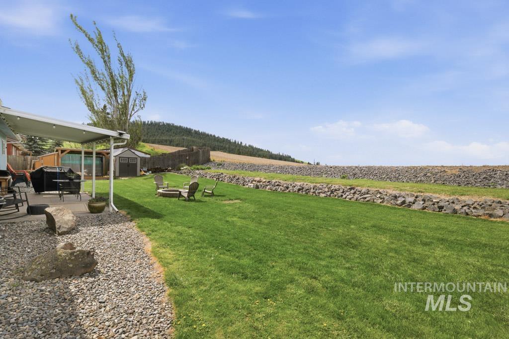 1003 Grand Fir Drive, Moscow, Idaho 83843, 3 Bedrooms, 2 Bathrooms, Residential For Sale, Price $425,000,MLS 98986793