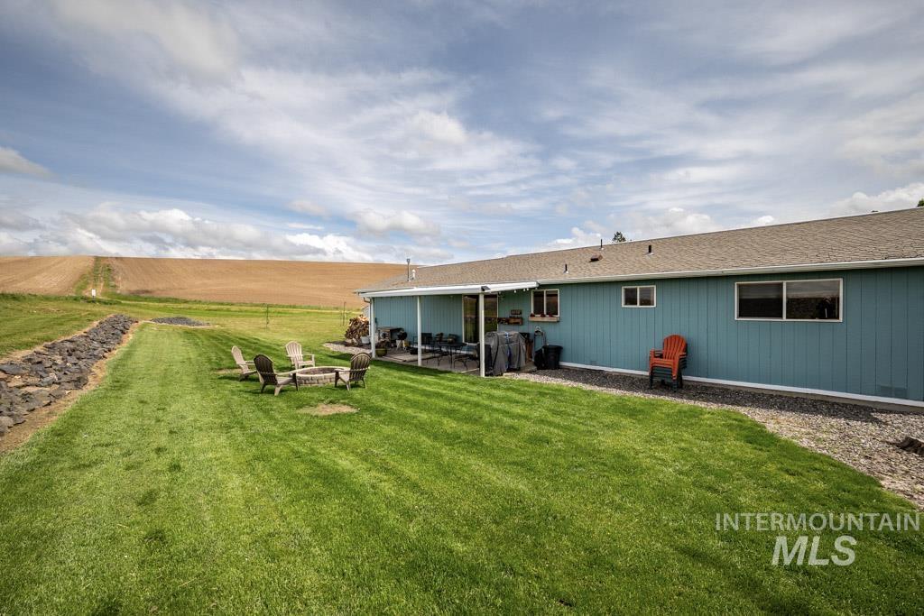 1003 Grand Fir Drive, Moscow, Idaho 83843, 3 Bedrooms, 2 Bathrooms, Residential For Sale, Price $425,000,MLS 98986793