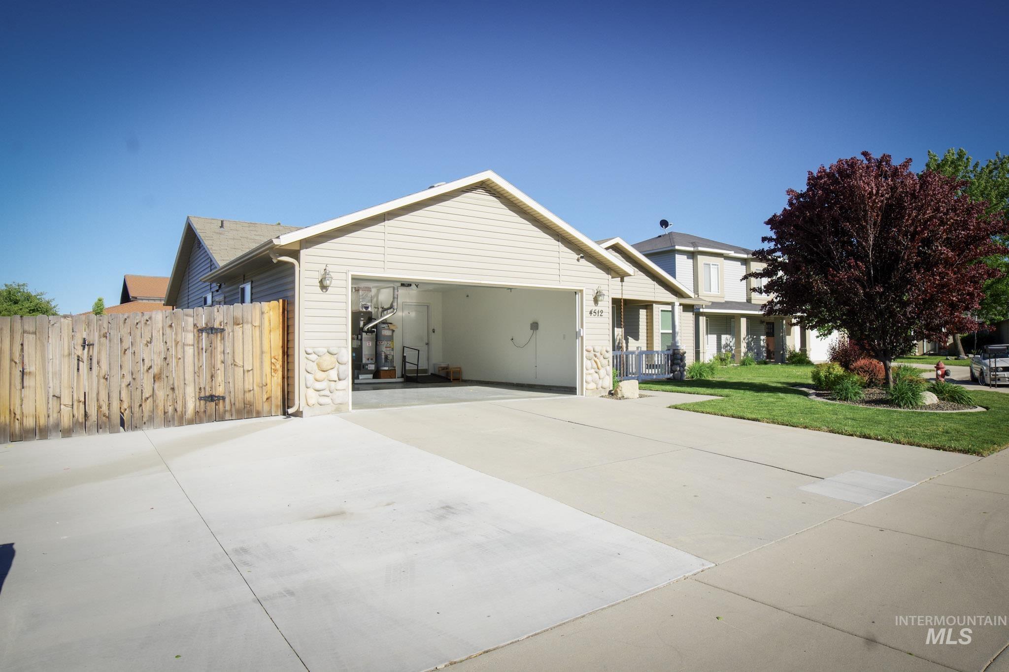 4512 S Wildbrook Ave, Boise, Idaho 83709, 3 Bedrooms, 2 Bathrooms, Residential For Sale, Price $470,000, 98986795