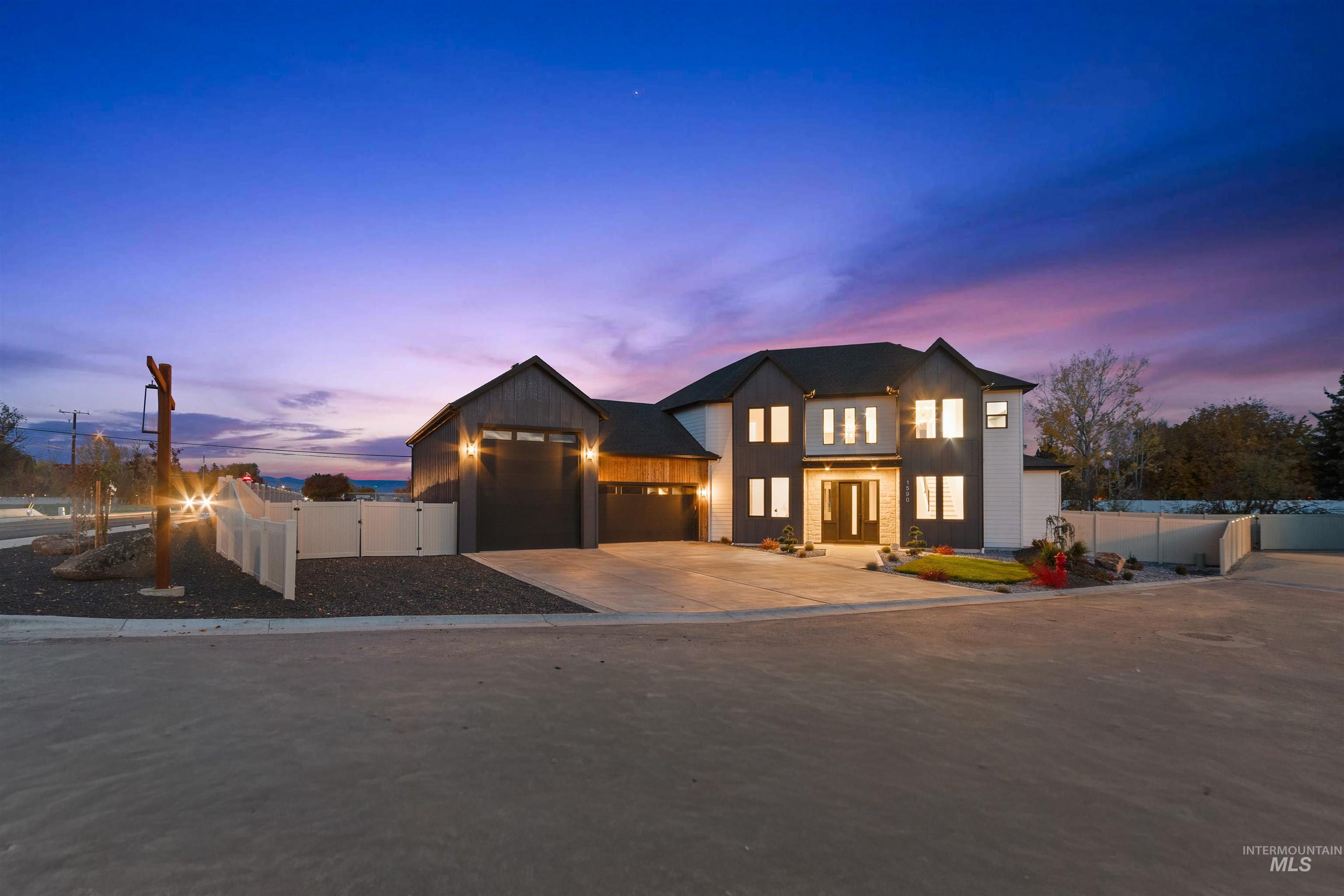 1590 N Watershed Ln, Star, Idaho 83669, 4 Bedrooms, 3 Bathrooms, Residential For Sale, Price $985,000, 98986797