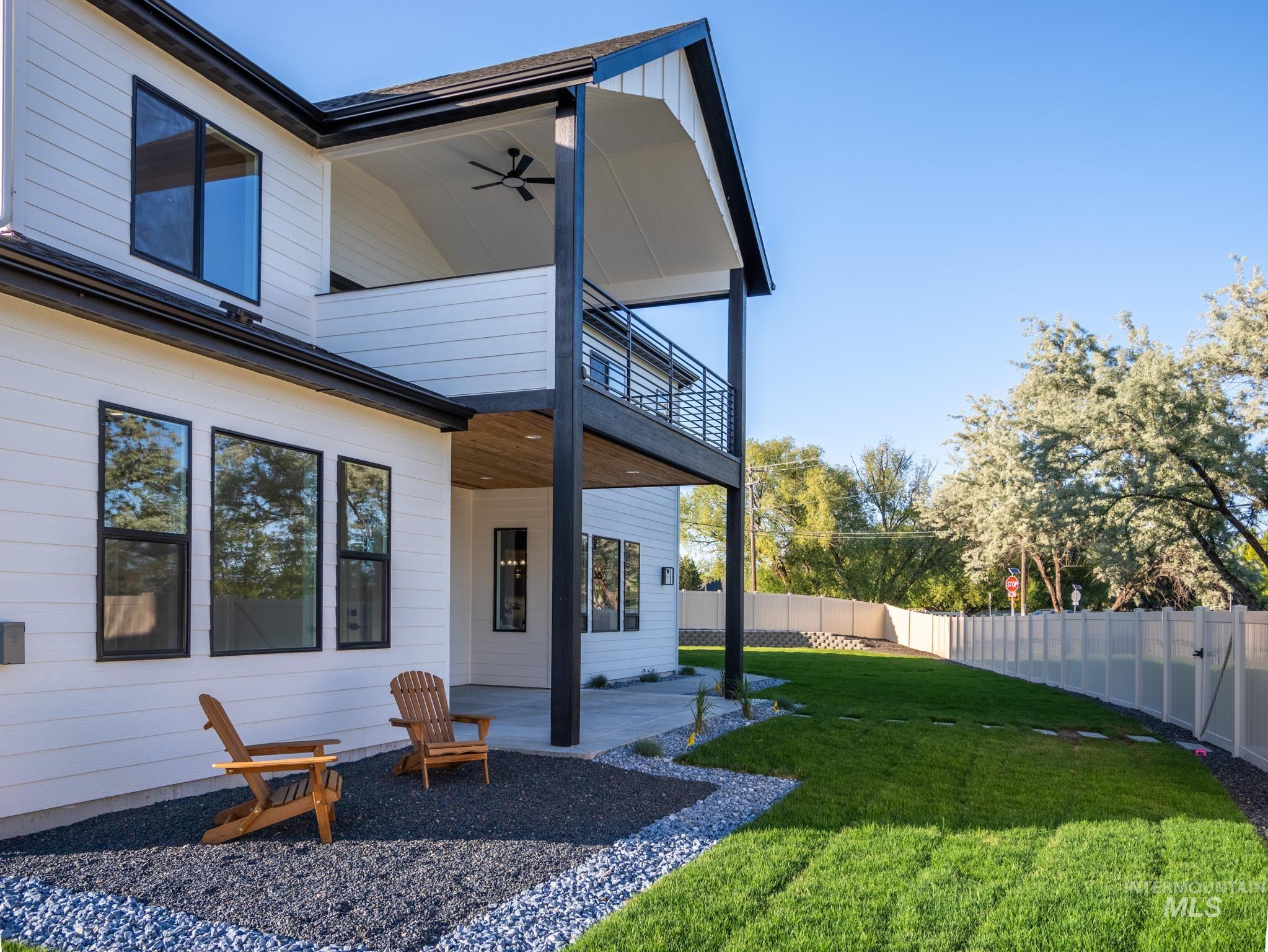 1590 N Watershed Ln, Star, Idaho 83669, 4 Bedrooms, 3 Bathrooms, Residential For Sale, Price $985,000, 98986797