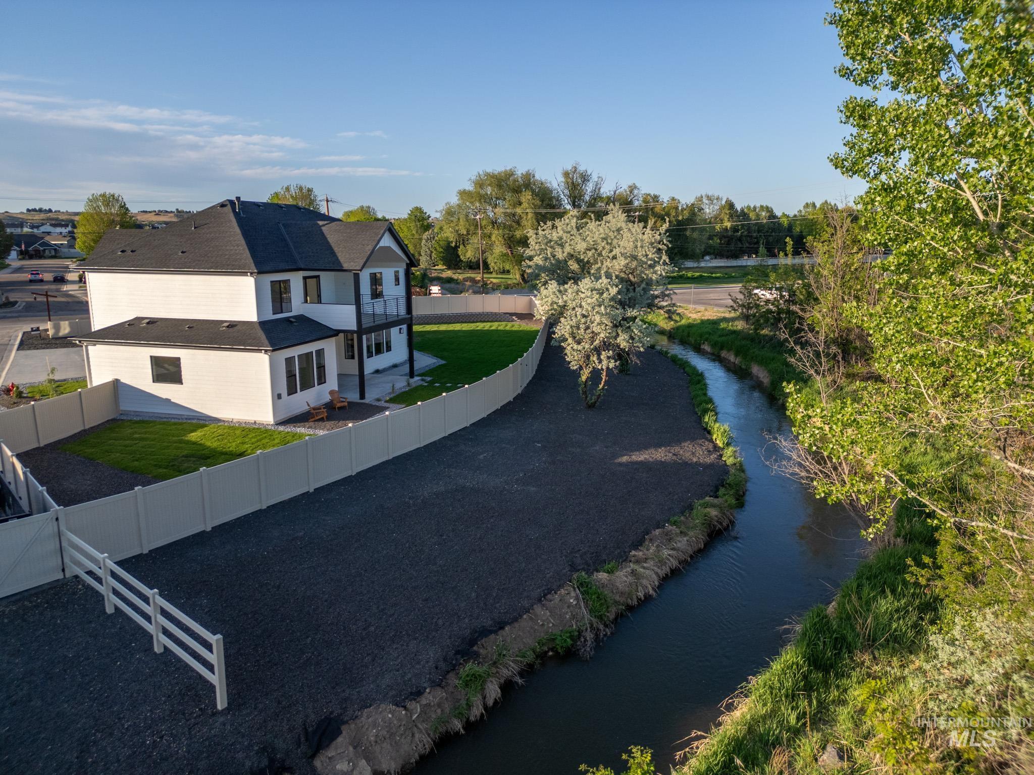 1590 N Watershed Ln, Star, Idaho 83669, 4 Bedrooms, 3 Bathrooms, Residential For Sale, Price $985,000, 98986797