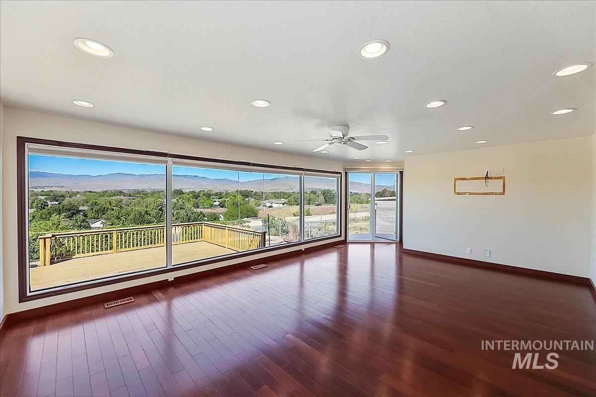 2804 W Sunrise Rim Rd, Boise, Idaho 83705, 5 Bedrooms, 3.5 Bathrooms, Residential For Sale, Price $749,000, 98986798