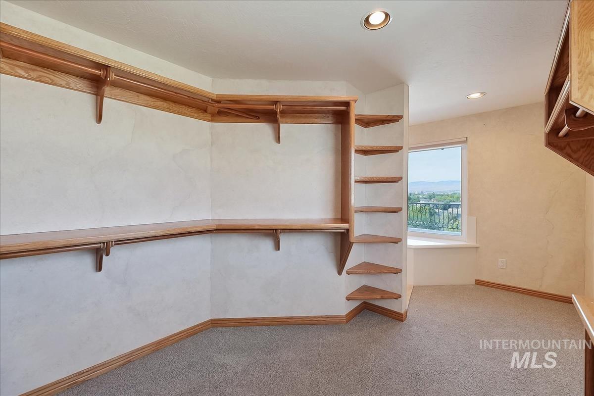 2804 W Sunrise Rim Rd, Boise, Idaho 83705, 5 Bedrooms, 3.5 Bathrooms, Residential For Sale, Price $749,000, 98986798