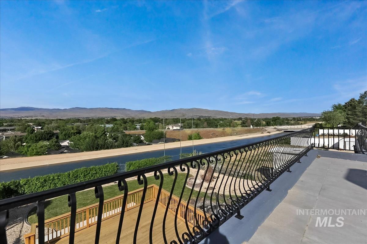2804 W Sunrise Rim Rd, Boise, Idaho 83705, 5 Bedrooms, 3.5 Bathrooms, Residential For Sale, Price $749,000, 98986798