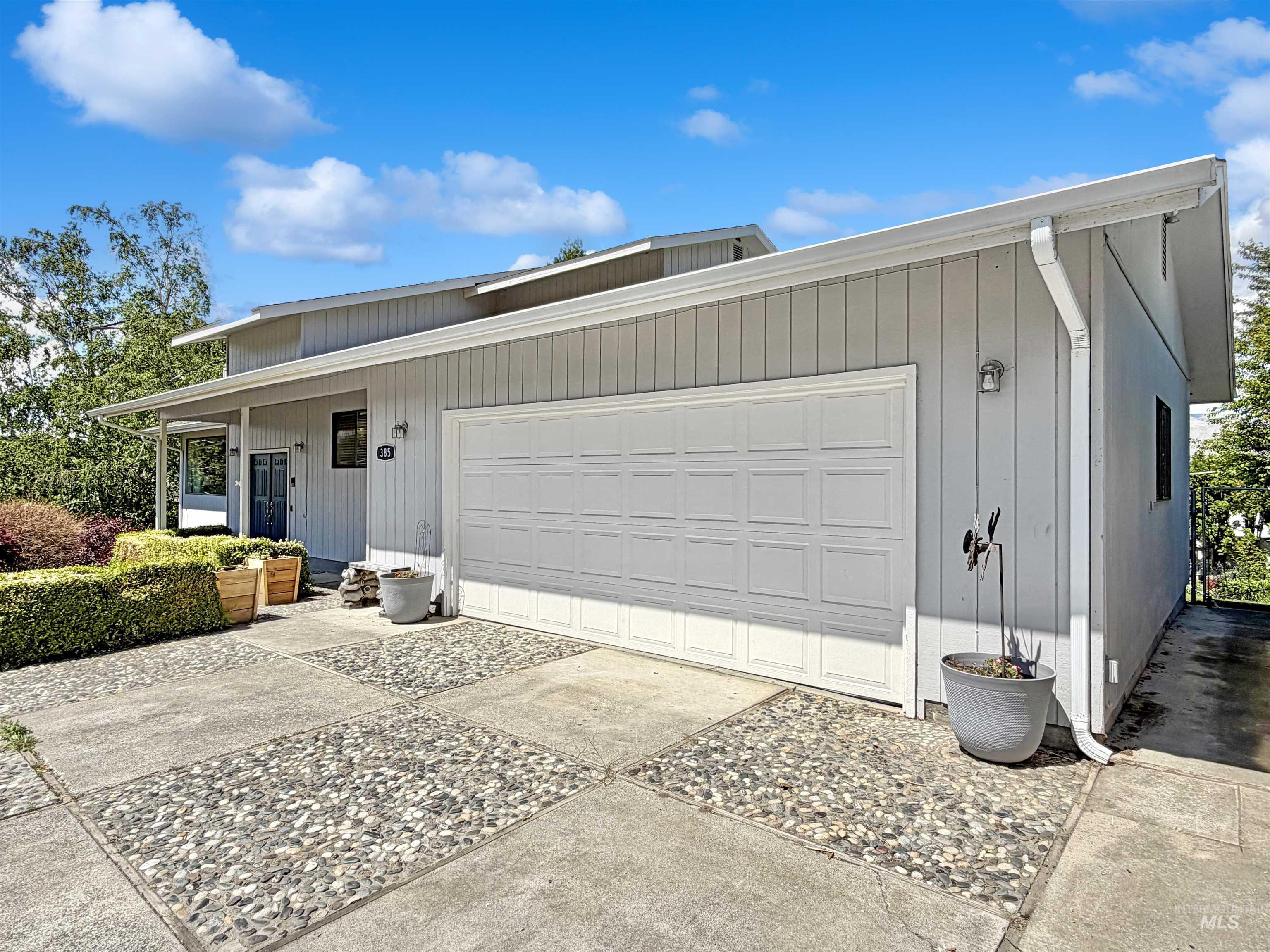 385 W Shiloh Drive, Lewiston, Idaho 83501, 5 Bedrooms, 3 Bathrooms, Residential For Sale, Price $615,000, 98986799