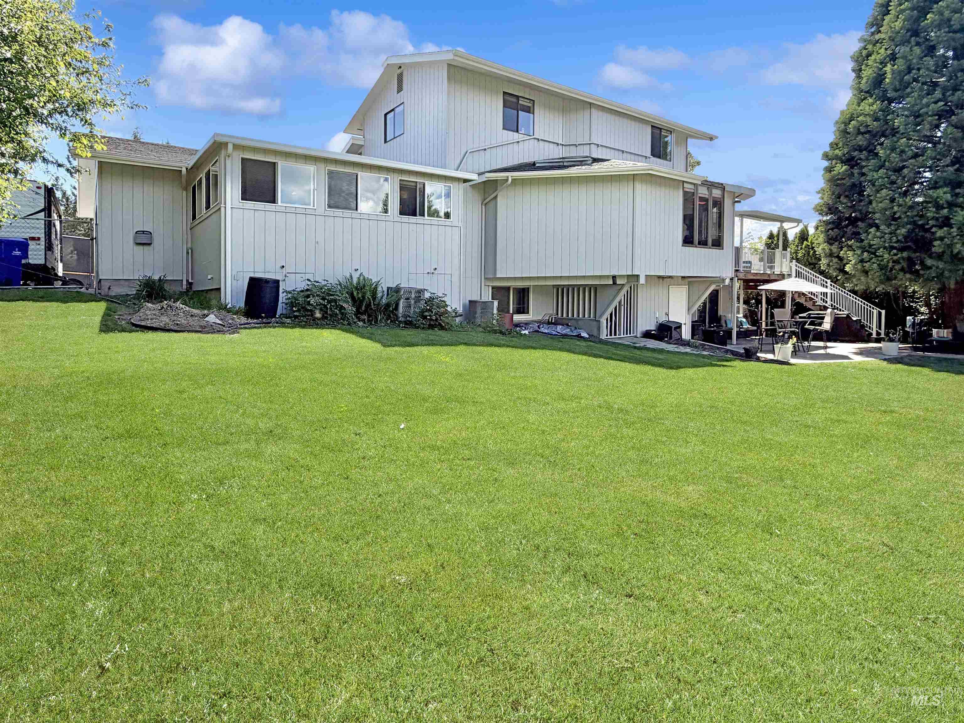 385 W Shiloh Drive, Lewiston, Idaho 83501, 5 Bedrooms, 3 Bathrooms, Residential For Sale, Price $615,000, 98986799