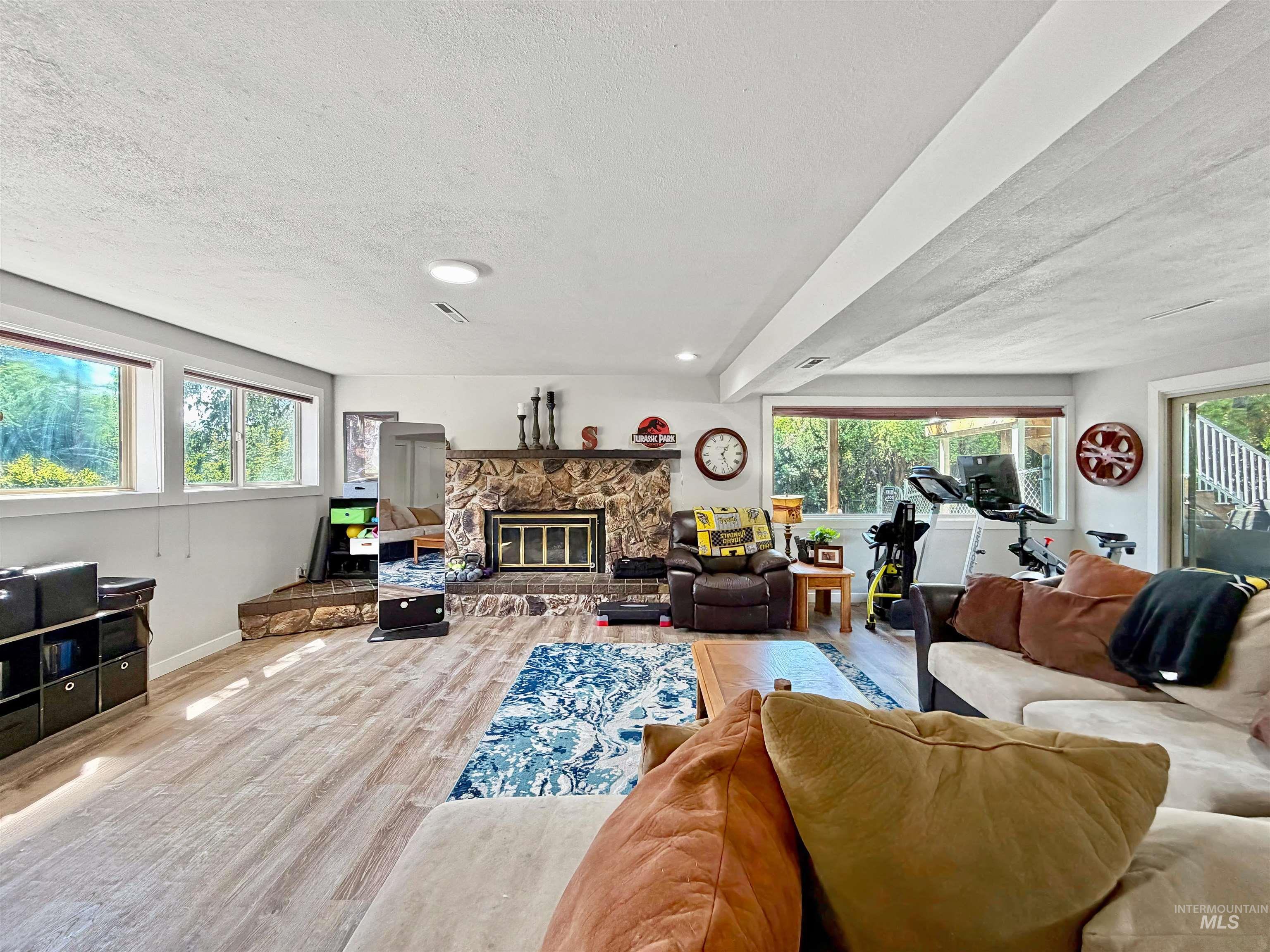 385 W Shiloh Drive, Lewiston, Idaho 83501, 5 Bedrooms, 3 Bathrooms, Residential For Sale, Price $615,000, 98986799