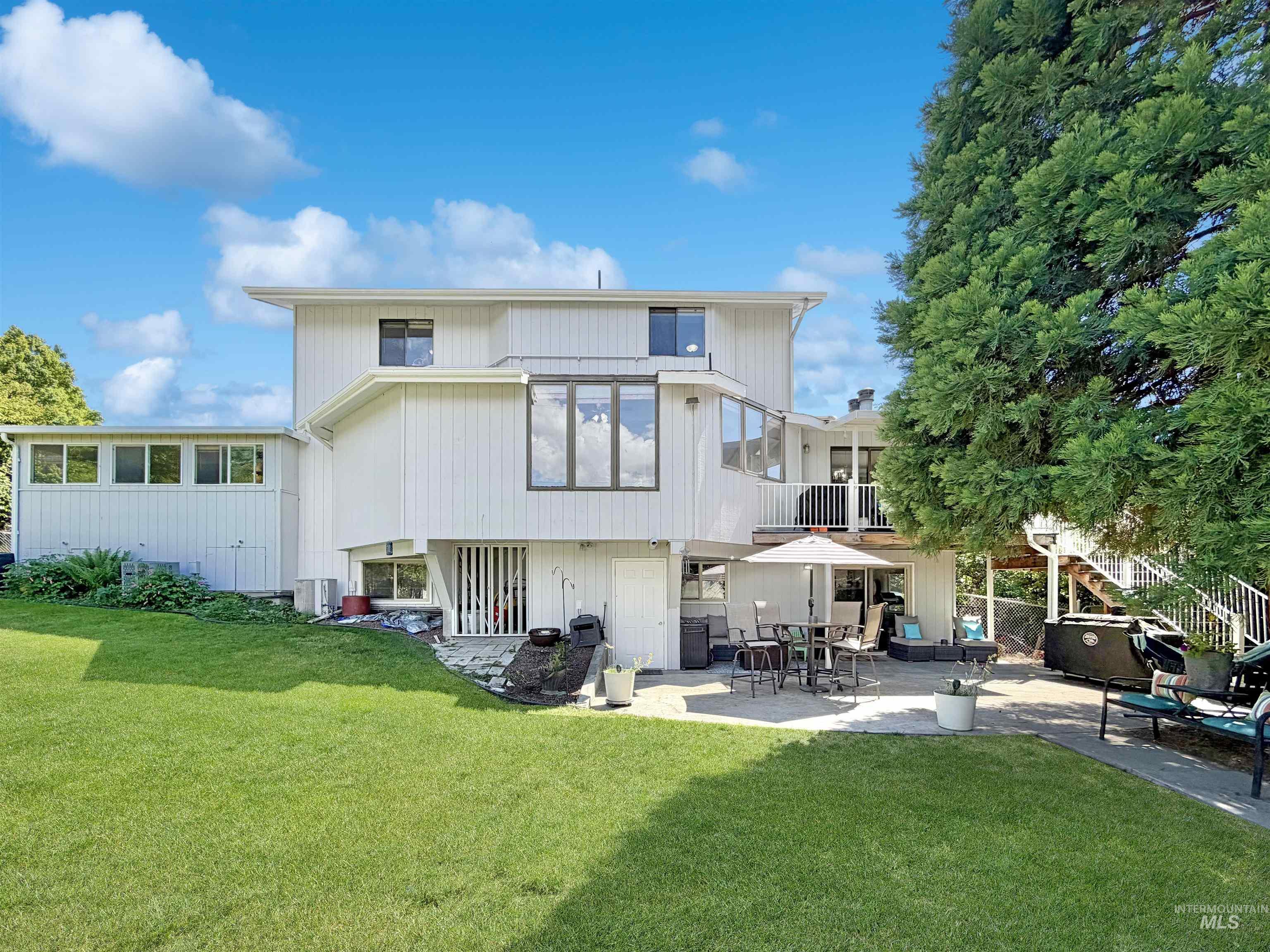 385 W Shiloh Drive, Lewiston, Idaho 83501, 5 Bedrooms, 3 Bathrooms, Residential For Sale, Price $615,000, 98986799