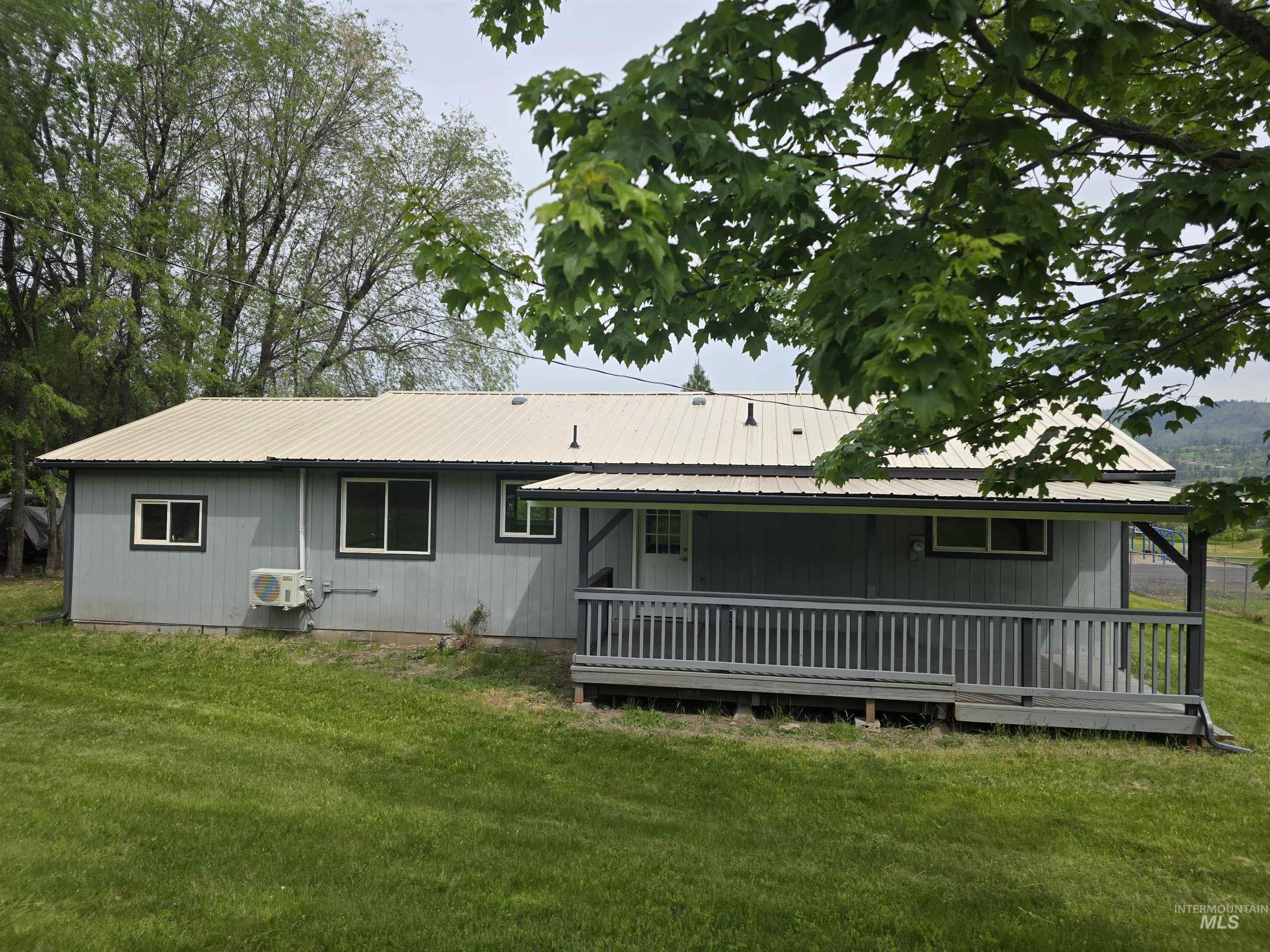 310 Fir Rd, Kamiah, Idaho 83536, 3 Bedrooms, 1 Bathroom, Residential For Sale, Price $315,000,MLS 98986800