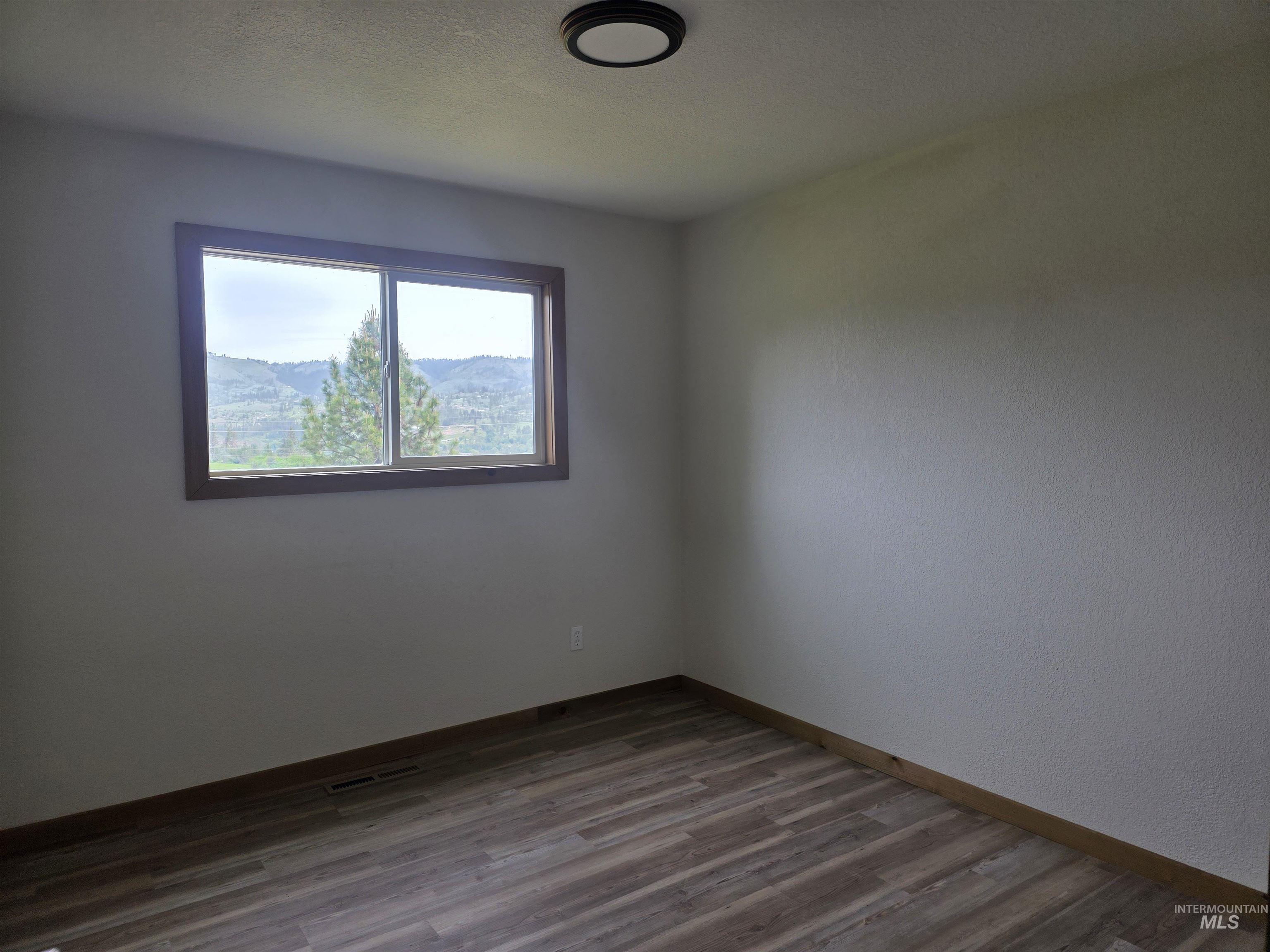 310 Fir Rd, Kamiah, Idaho 83536, 3 Bedrooms, 1 Bathroom, Residential For Sale, Price $315,000,MLS 98986800