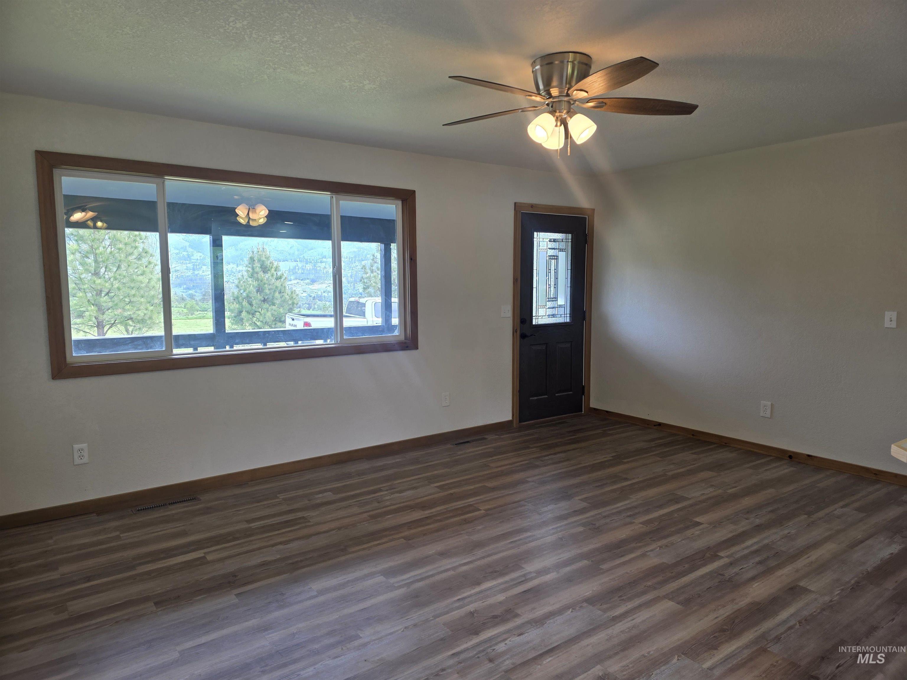 310 Fir Rd, Kamiah, Idaho 83536, 3 Bedrooms, 1 Bathroom, Residential For Sale, Price $315,000,MLS 98986800