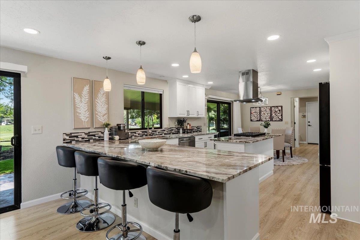 599 N Pebble Beach Way, Eagle, Idaho 83616, 4 Bedrooms, 2.5 Bathrooms, Residential For Sale, Price $739,900,MLS 98986802
