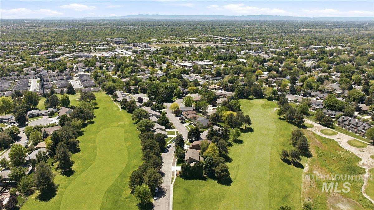 599 N Pebble Beach Way, Eagle, Idaho 83616, 4 Bedrooms, 2.5 Bathrooms, Residential For Sale, Price $739,900,MLS 98986802