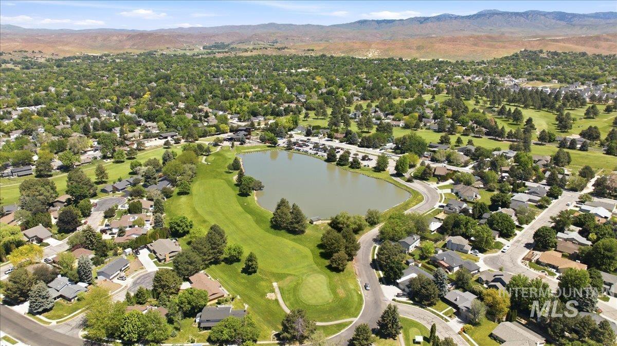 599 N Pebble Beach Way, Eagle, Idaho 83616, 4 Bedrooms, 2.5 Bathrooms, Residential For Sale, Price $739,900,MLS 98986802