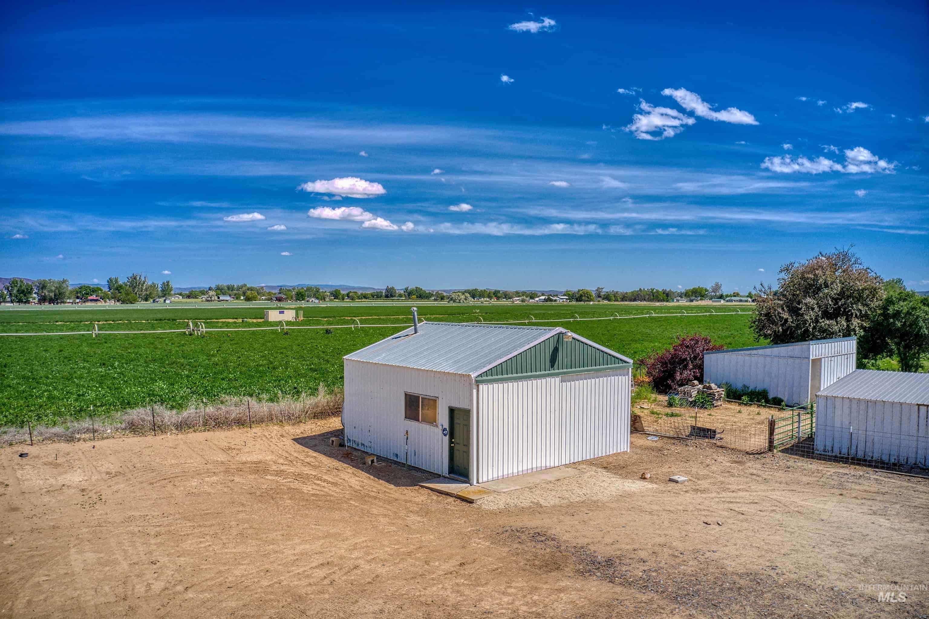 748 Pringle Road, Weiser, Idaho 83672, 3 Bedrooms, 2 Bathrooms, Residential For Sale, Price $769,000,MLS 98986803