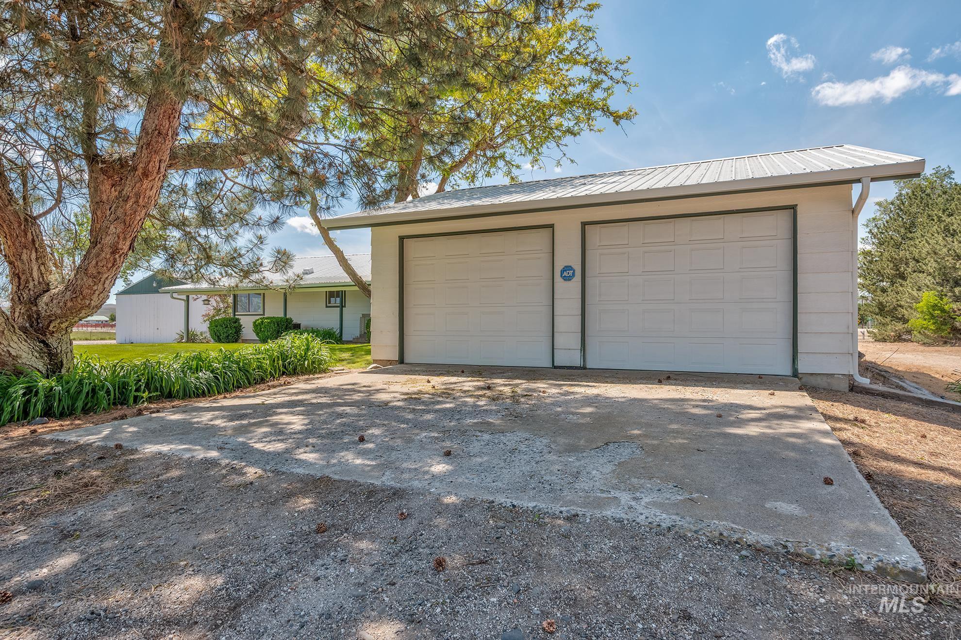 748 Pringle Road, Weiser, Idaho 83672, 3 Bedrooms, 2 Bathrooms, Residential For Sale, Price $769,000,MLS 98986803