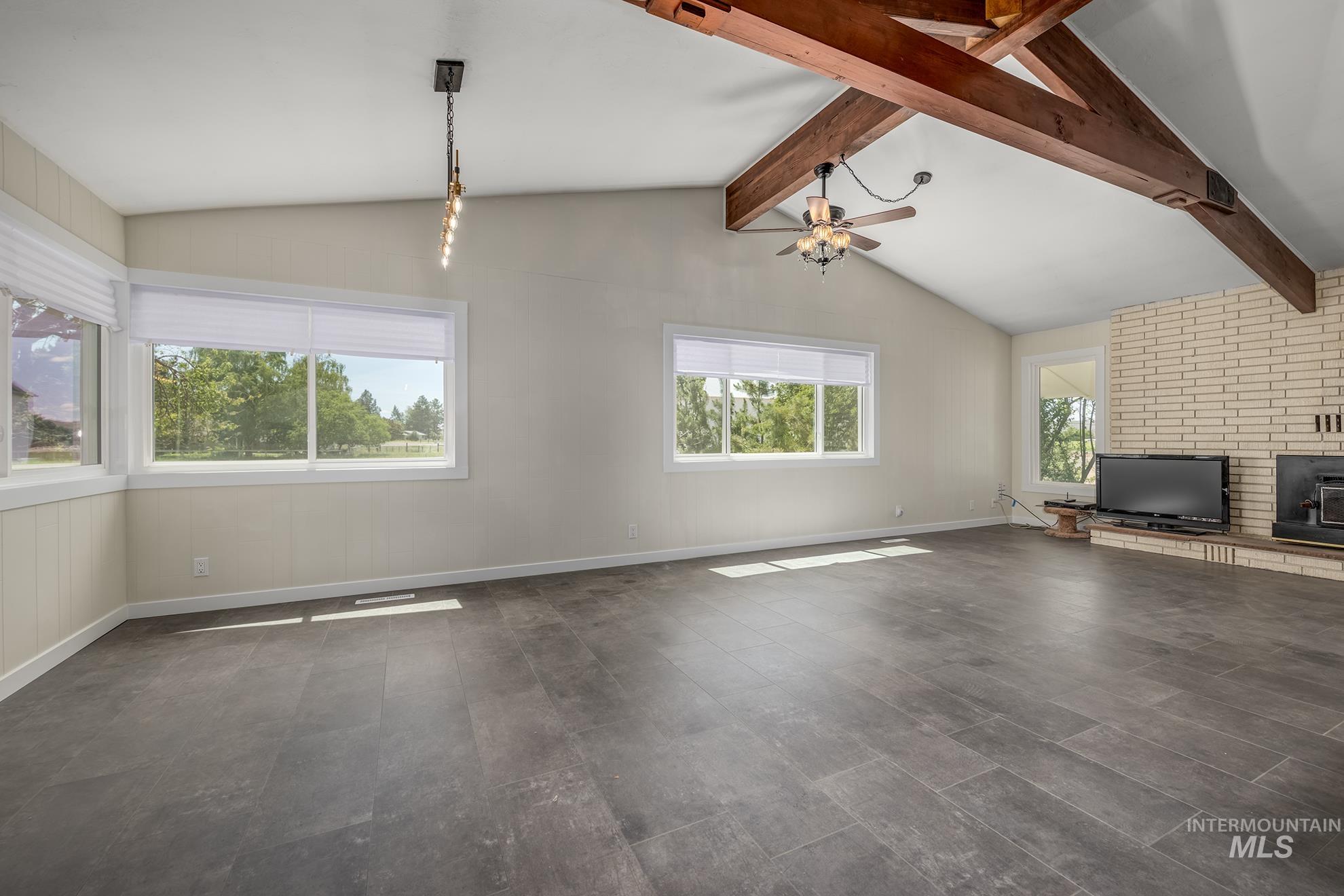 748 Pringle Road, Weiser, Idaho 83672, 3 Bedrooms, 2 Bathrooms, Residential For Sale, Price $769,000,MLS 98986803