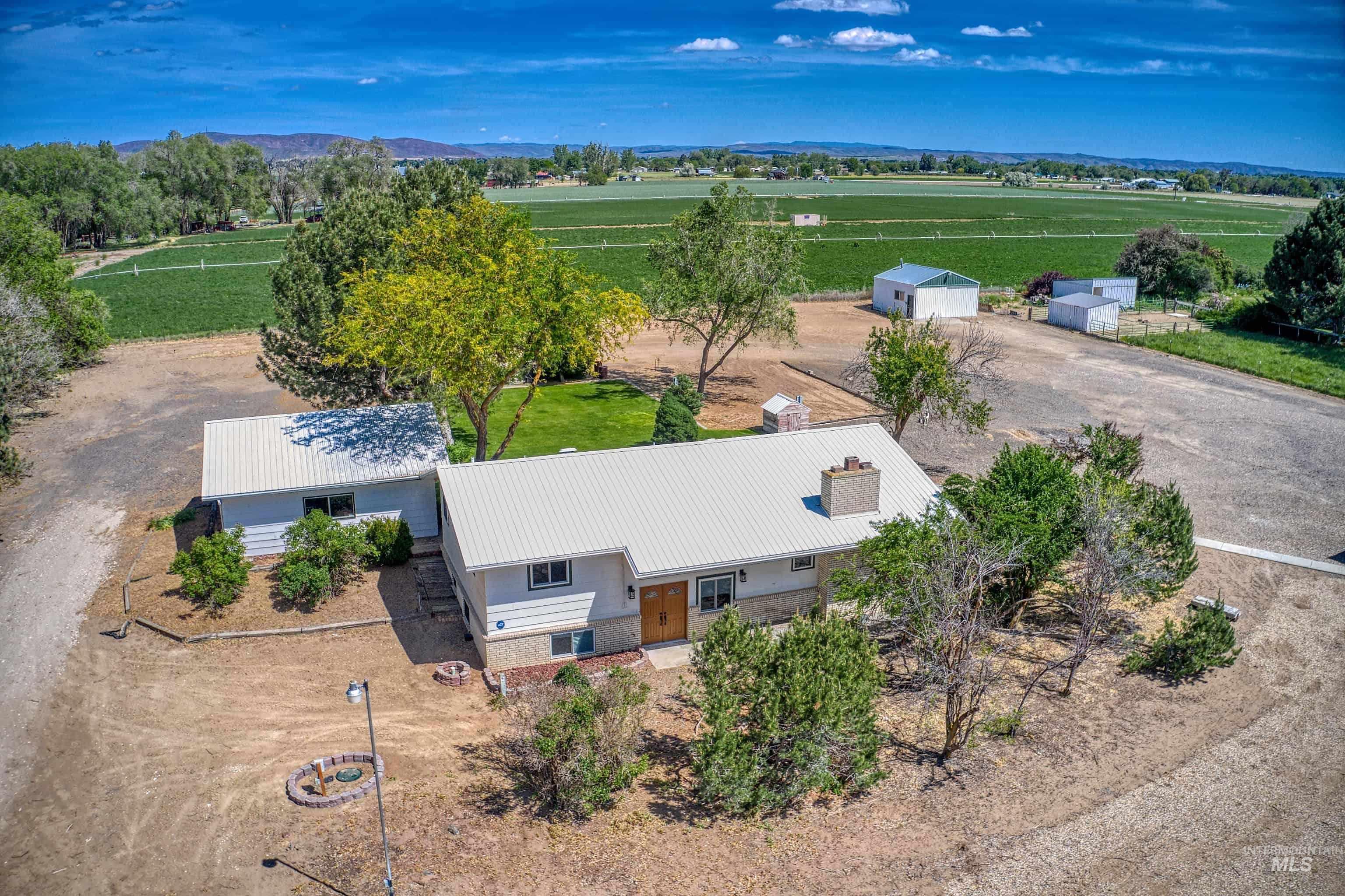 748 Pringle Road, Weiser, Idaho 83672, 3 Bedrooms, 2 Bathrooms, Residential For Sale, Price $769,000,MLS 98986803