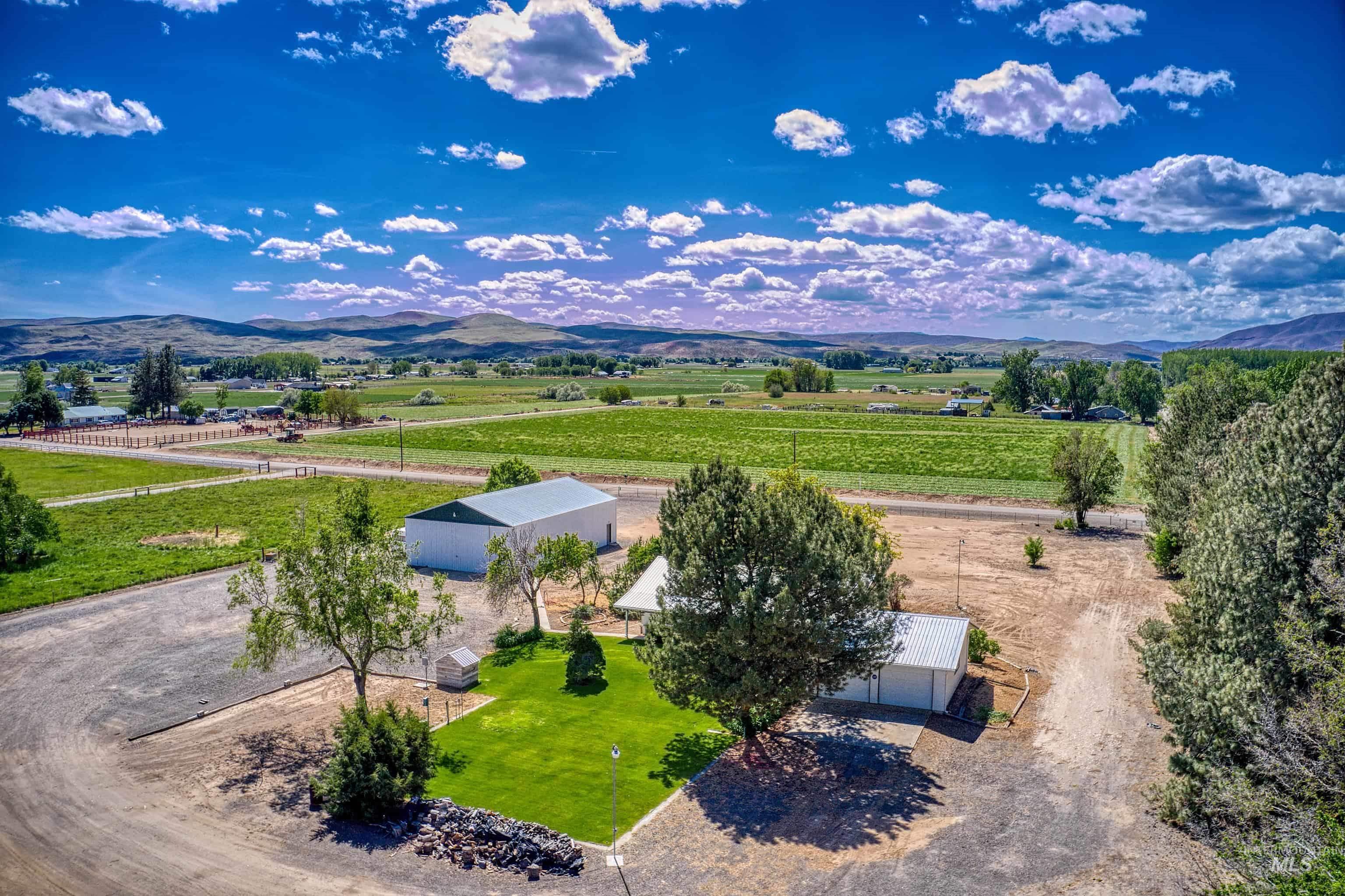 748 Pringle Road, Weiser, Idaho 83672, 3 Bedrooms, 2 Bathrooms, Residential For Sale, Price $769,000,MLS 98986803