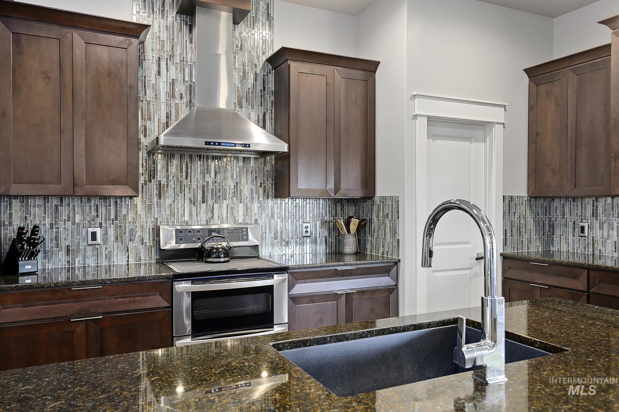 3437 Rim Rock Dr, Kimberly, Idaho 83341, 4 Bedrooms, 2.5 Bathrooms, Residential For Sale, Price $974,900,MLS 98986804