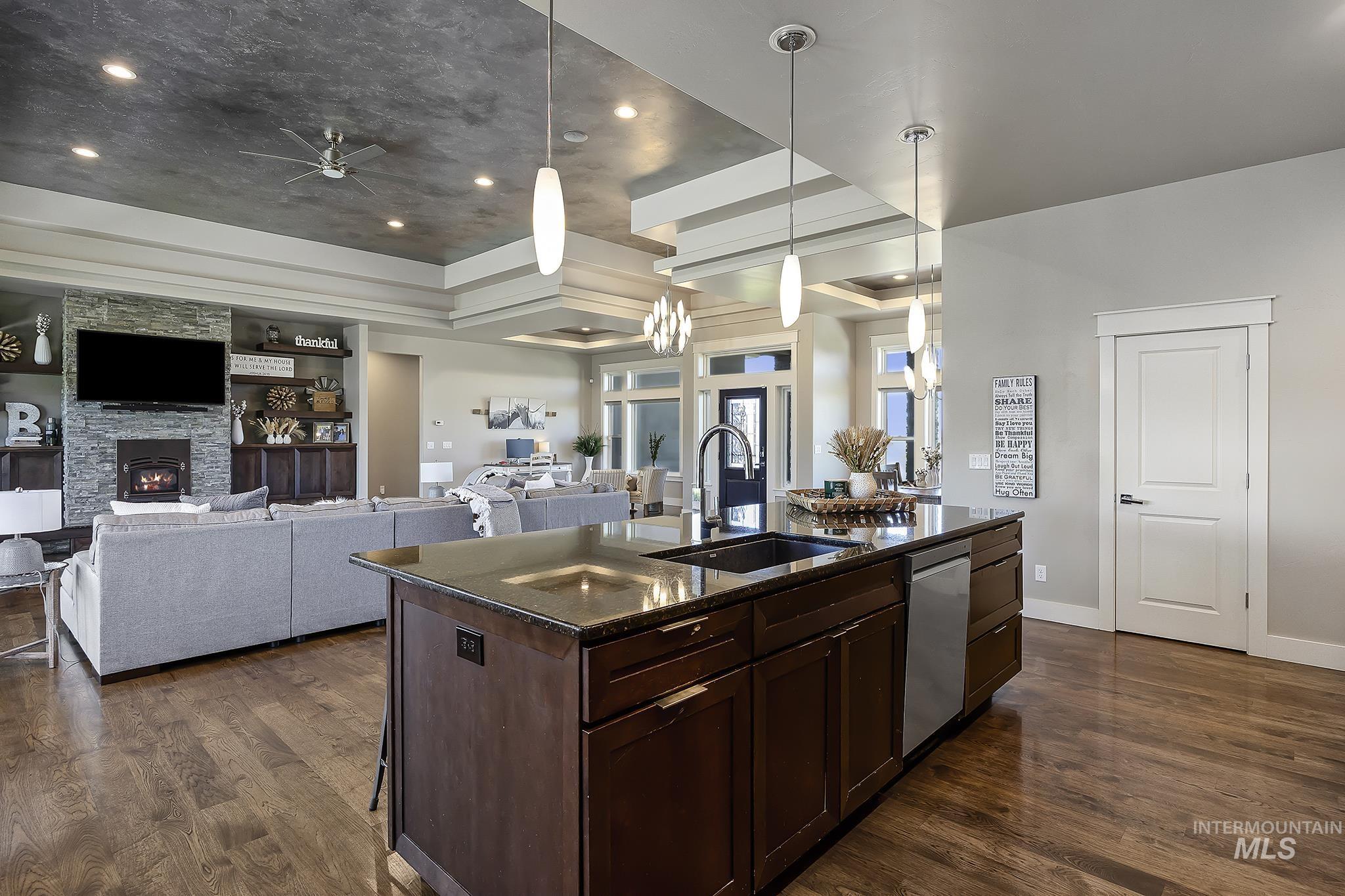 3437 Rim Rock Dr, Kimberly, Idaho 83341, 4 Bedrooms, 2.5 Bathrooms, Residential For Sale, Price $974,900,MLS 98986804