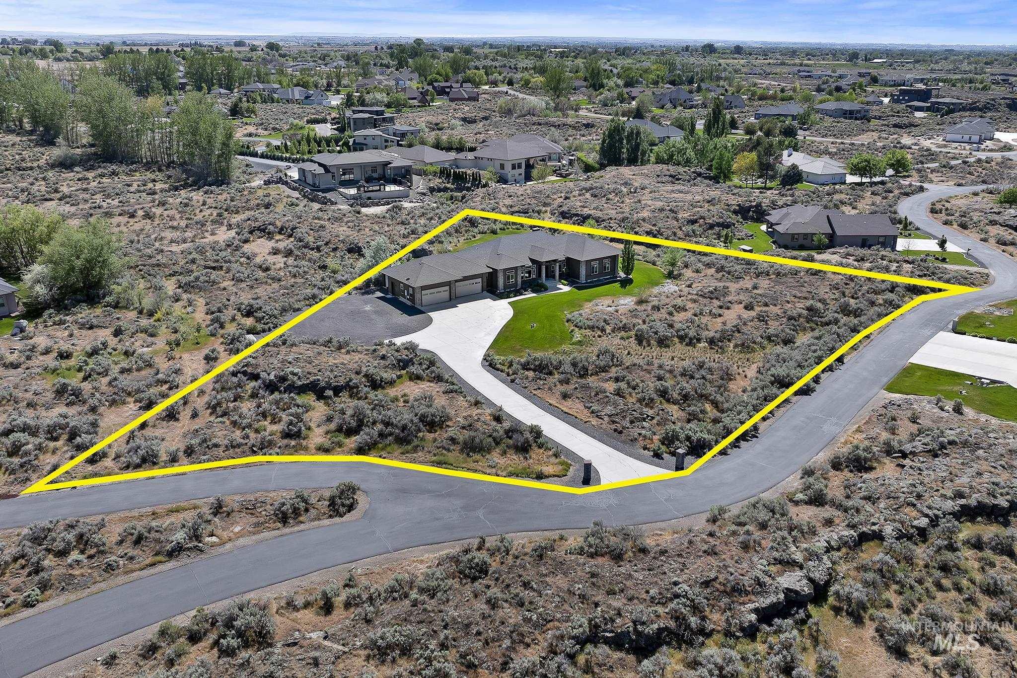 3437 Rim Rock Dr, Kimberly, Idaho 83341, 4 Bedrooms, 2.5 Bathrooms, Residential For Sale, Price $974,900,MLS 98986804