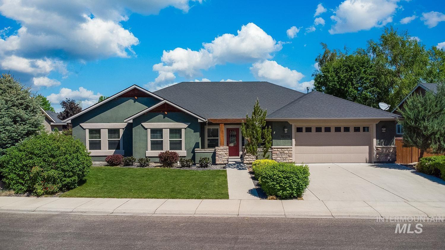 10170 W Broadford Drive, Star, Idaho 83669, 3 Bedrooms, 2 Bathrooms, Residential For Sale, Price $559,990, 98986805