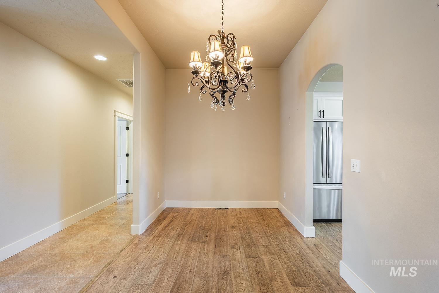 10170 W Broadford Drive, Star, Idaho 83669, 3 Bedrooms, 2 Bathrooms, Residential For Sale, Price $559,990, 98986805