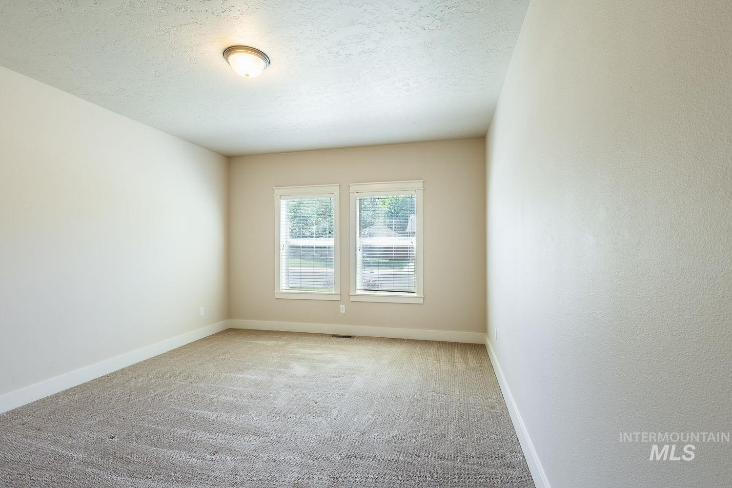 10170 W Broadford Drive, Star, Idaho 83669, 3 Bedrooms, 2 Bathrooms, Residential For Sale, Price $559,990, 98986805