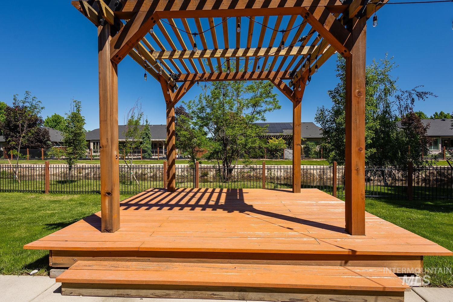 10170 W Broadford Drive, Star, Idaho 83669, 3 Bedrooms, 2 Bathrooms, Residential For Sale, Price $559,990, 98986805