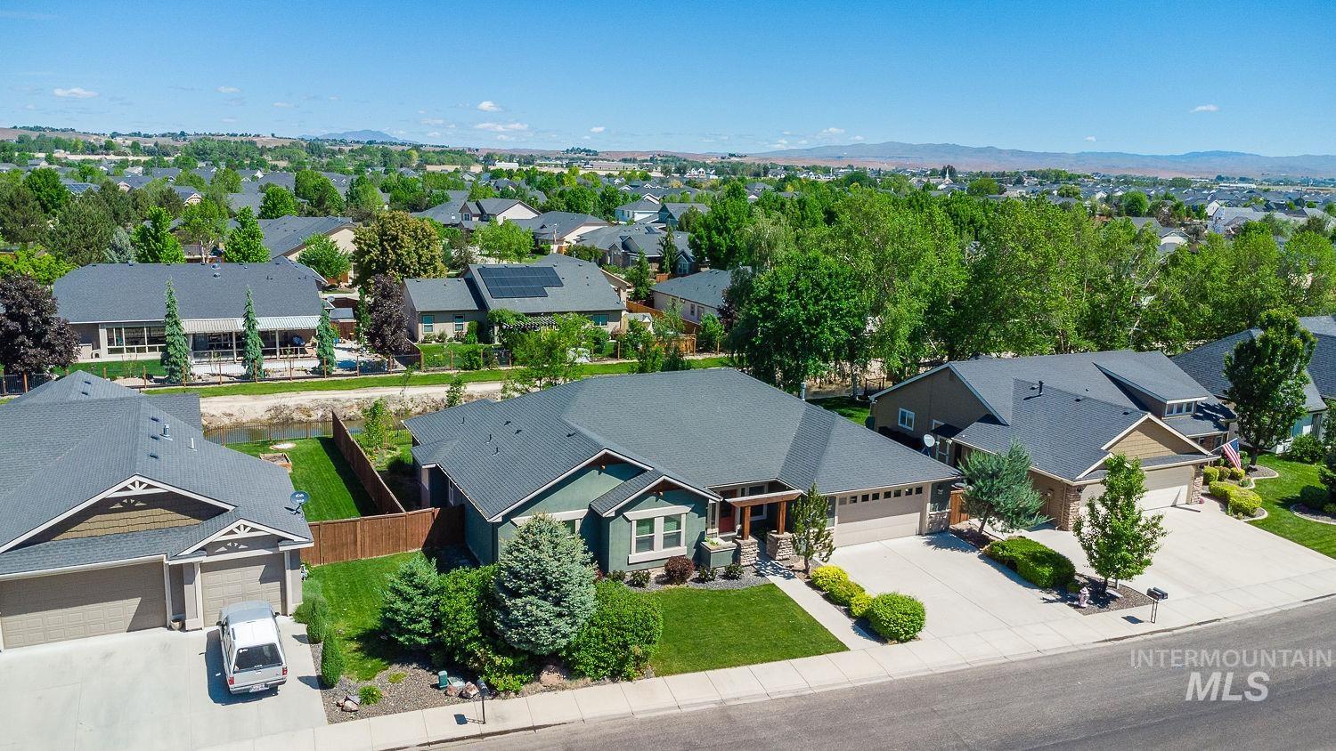 10170 W Broadford Drive, Star, Idaho 83669, 3 Bedrooms, 2 Bathrooms, Residential For Sale, Price $559,990, 98986805