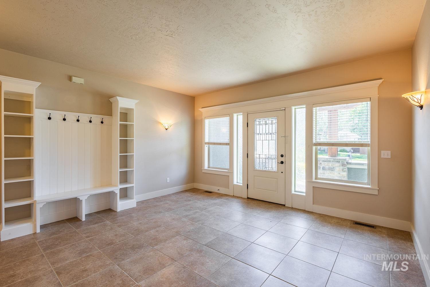 10170 W Broadford Drive, Star, Idaho 83669, 3 Bedrooms, 2 Bathrooms, Residential For Sale, Price $599,990, 98986805