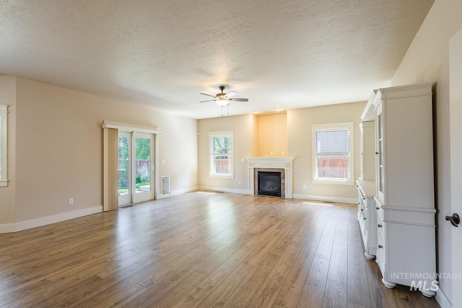 10170 W Broadford Drive, Star, Idaho 83669, 3 Bedrooms, 2 Bathrooms, Residential For Sale, Price $599,990, 98986805
