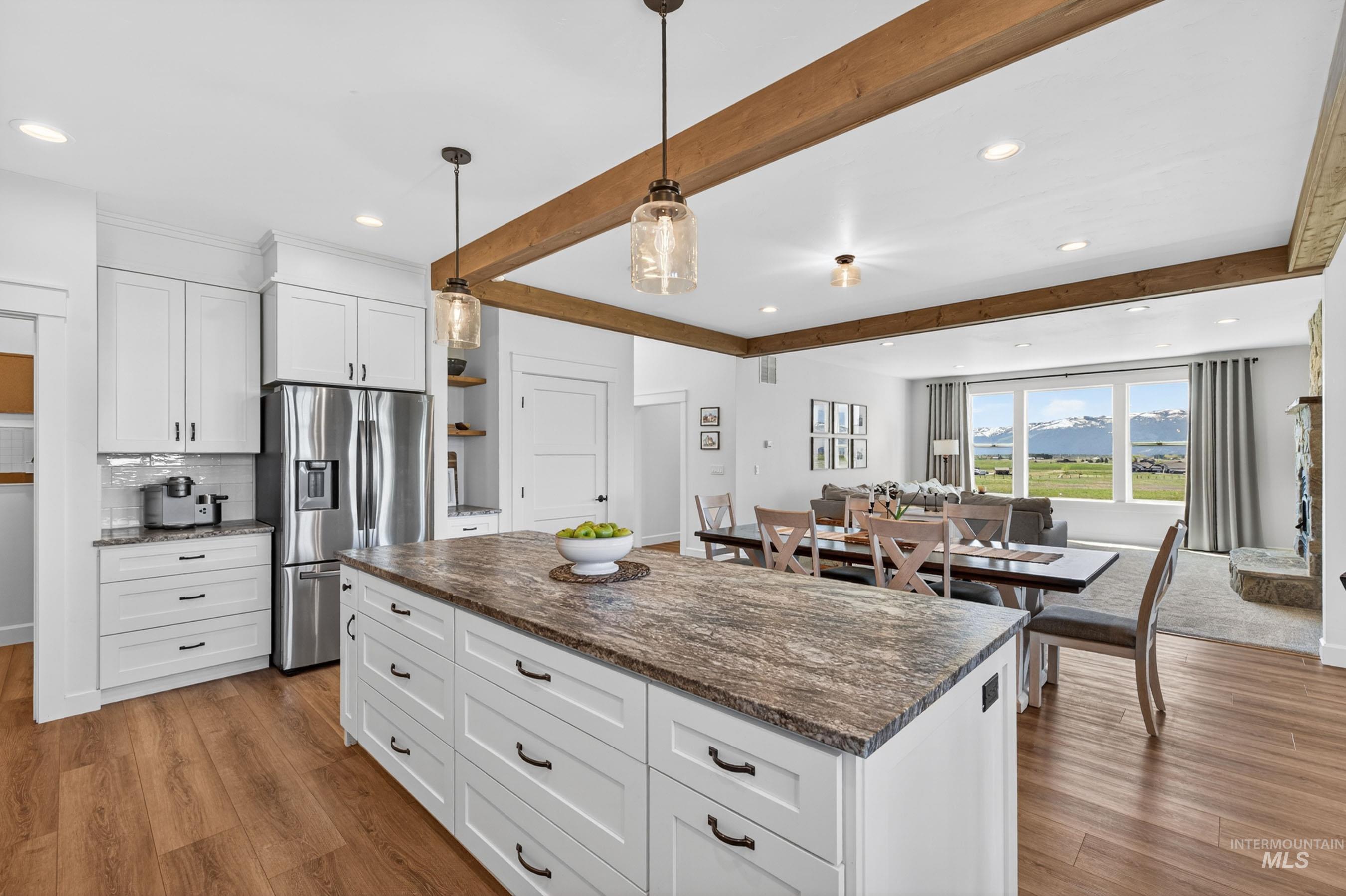 97 Chisum Dr, Donnelly, Idaho 83615, 4 Bedrooms, 3.5 Bathrooms, Residential For Sale, Price $1,349,000,MLS 98986806