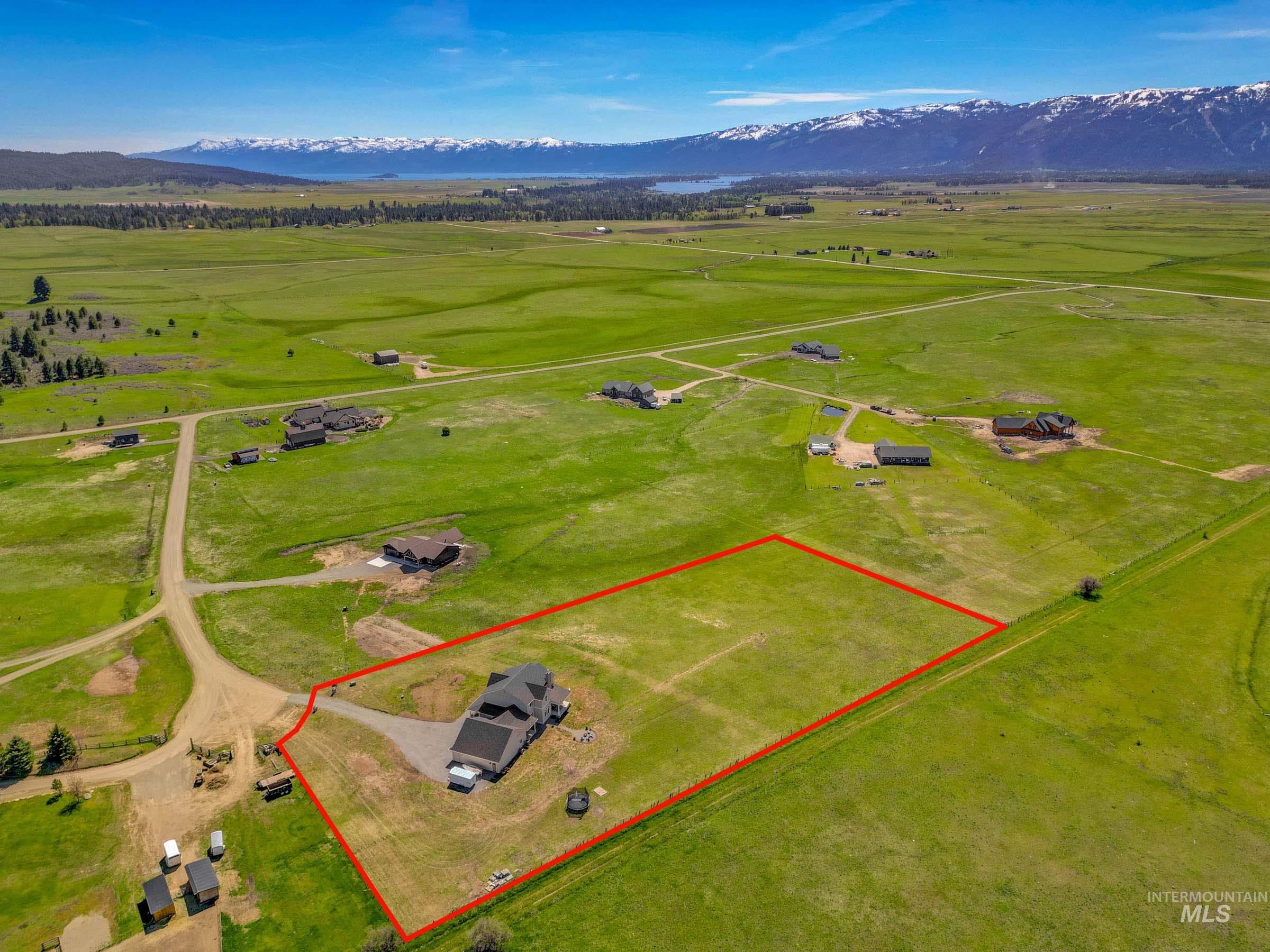 97 Chisum Dr, Donnelly, Idaho 83615, 4 Bedrooms, 3.5 Bathrooms, Residential For Sale, Price $1,349,000,MLS 98986806