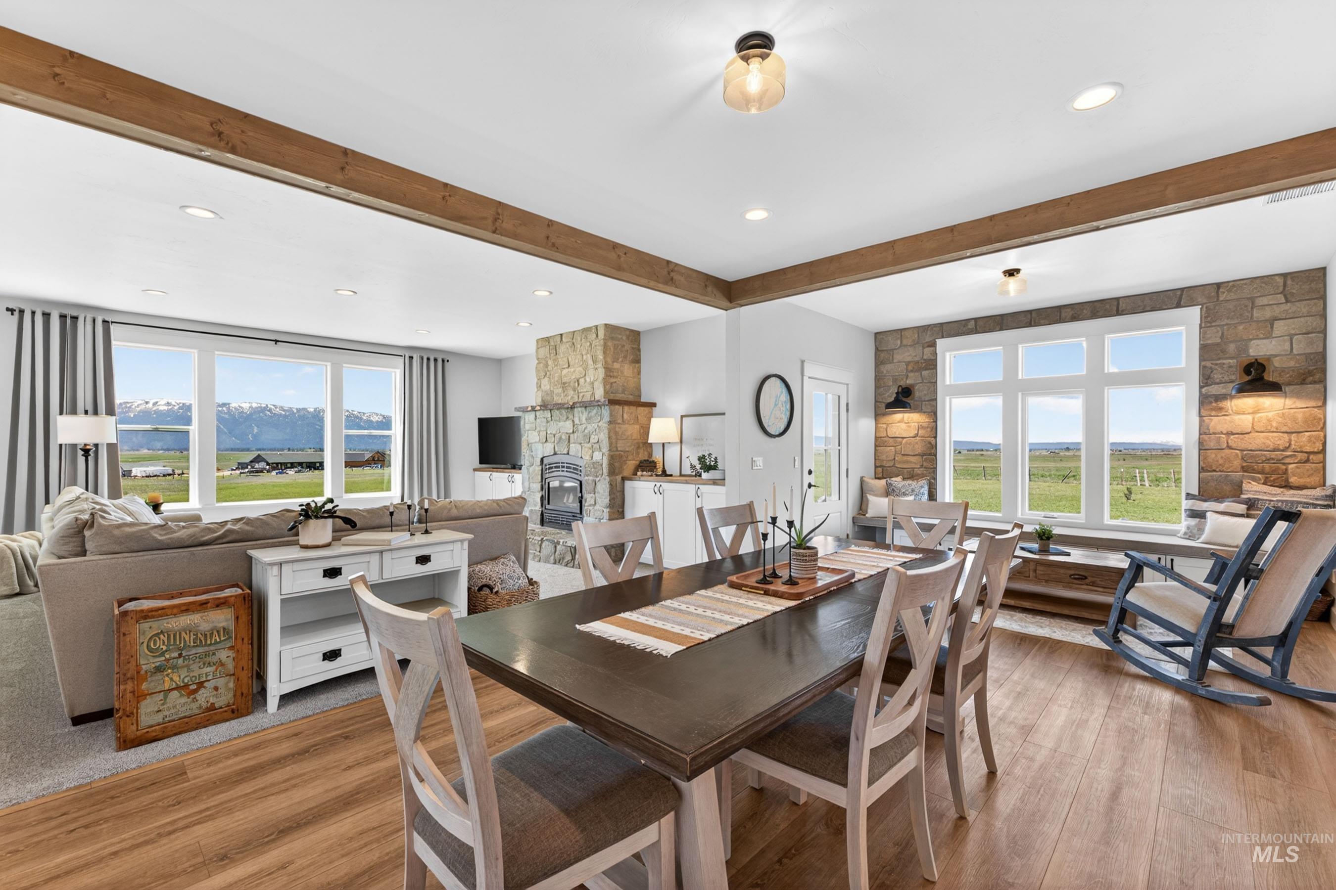 97 Chisum Dr, Donnelly, Idaho 83615, 4 Bedrooms, 3.5 Bathrooms, Residential For Sale, Price $1,349,000,MLS 98986806