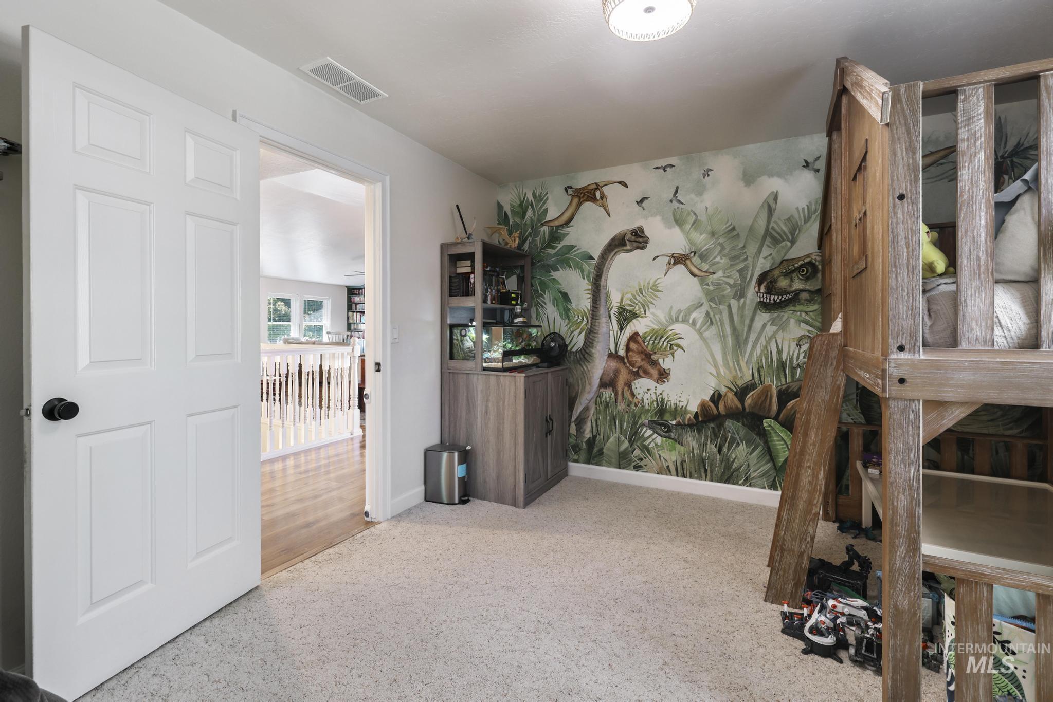 208 Diamond Dr., Kimberly, Idaho 83341, 5 Bedrooms, 2 Bathrooms, Residential For Sale, Price $559,900, 98986809